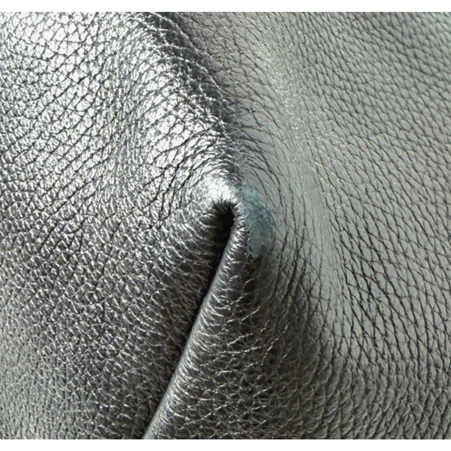 Gucci Totissima Reversible Tote Bag Large in Black Pebbled Leather E-2
