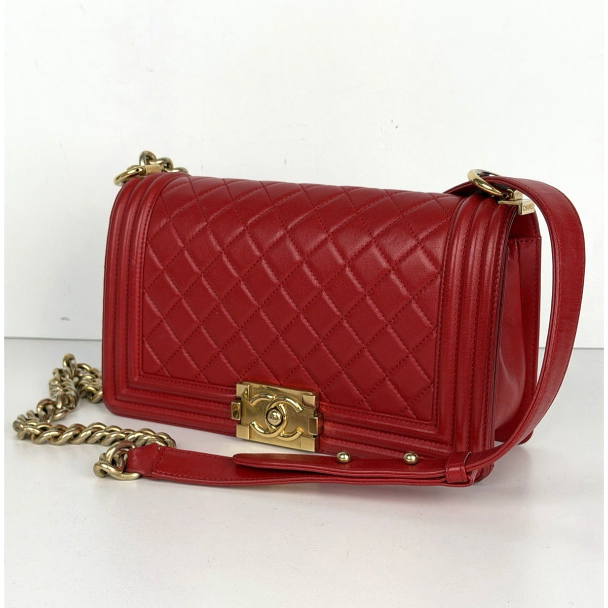Chanel Boy Bag Medium in Red Lambskin Leather Gold Hardware 2015-2016 YE-8