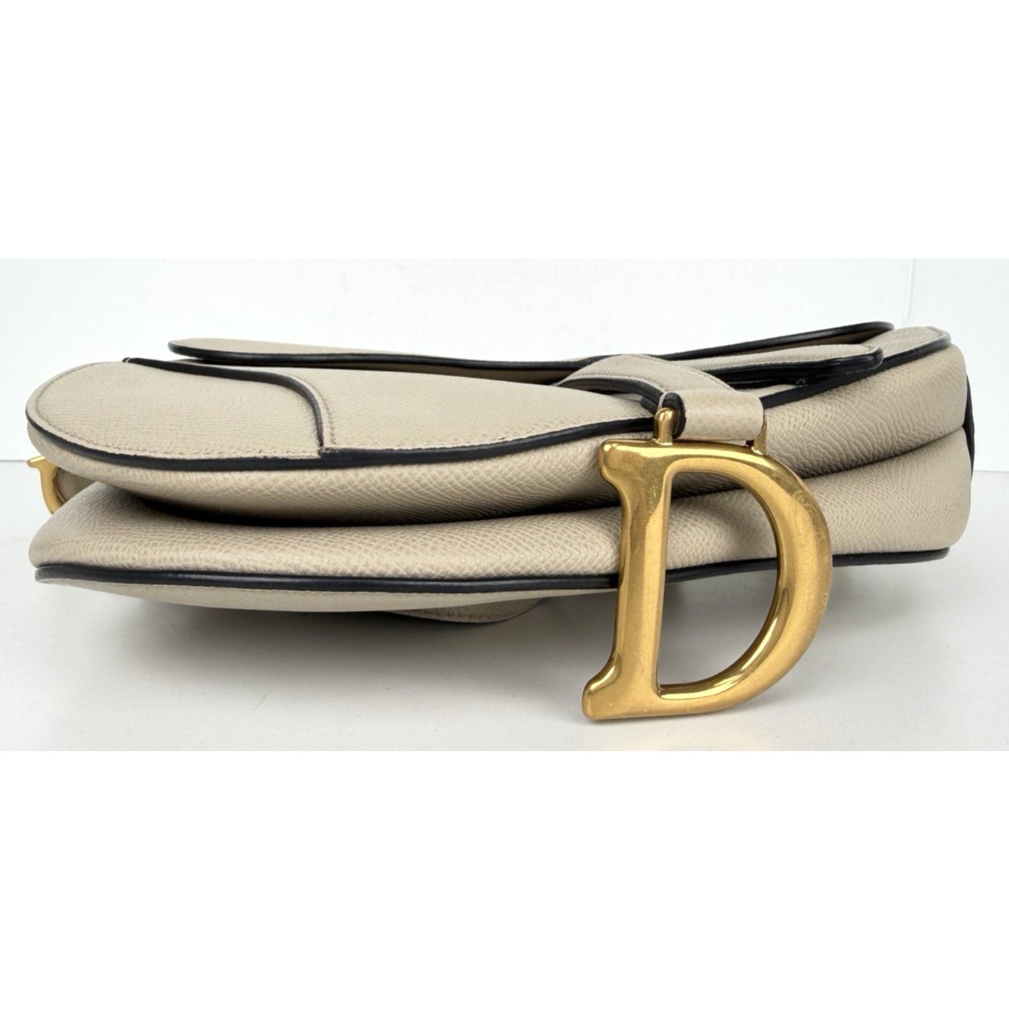 Christian Dior Saddle Medium Bag in Warm Taupe Grained Calfskin Leather 2023 E-3