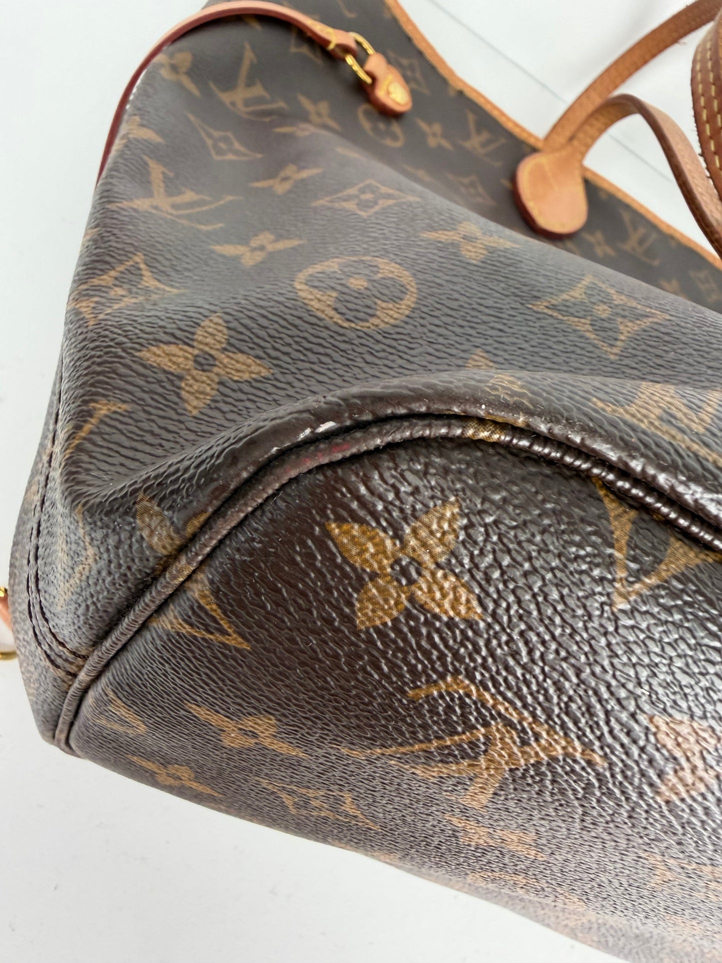 Louis Vuitton Neverfull Tote Bag MM in Brown LV Monogram Coated Canvas 2021 YS