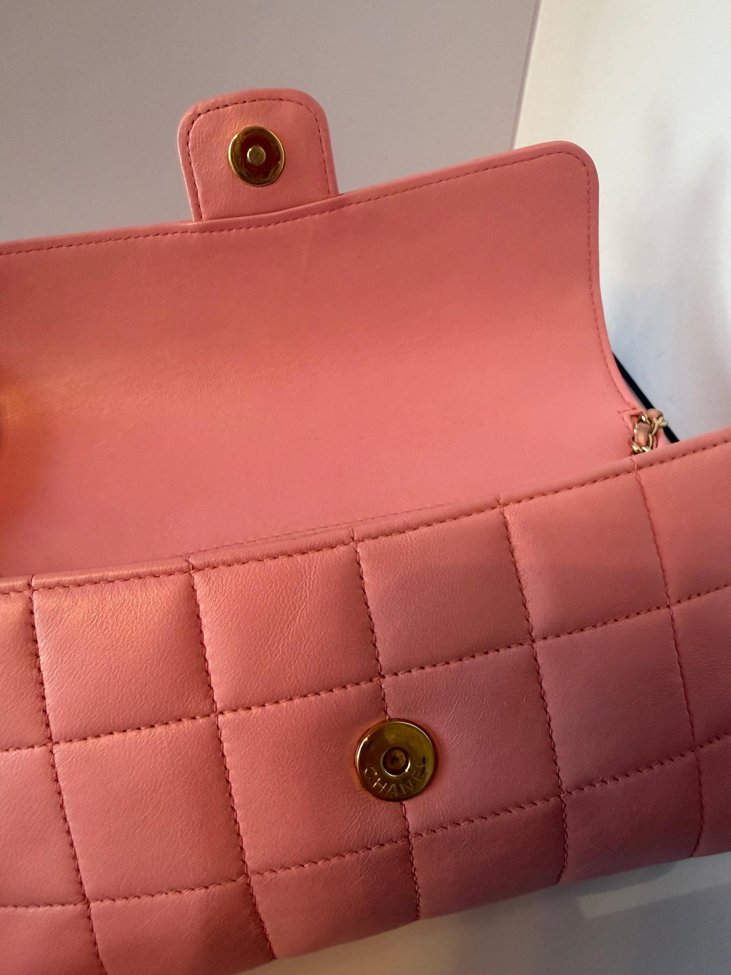 Chanel Lambskin Quilted Mini Chocolate Bar Camellia Flap Pink E1