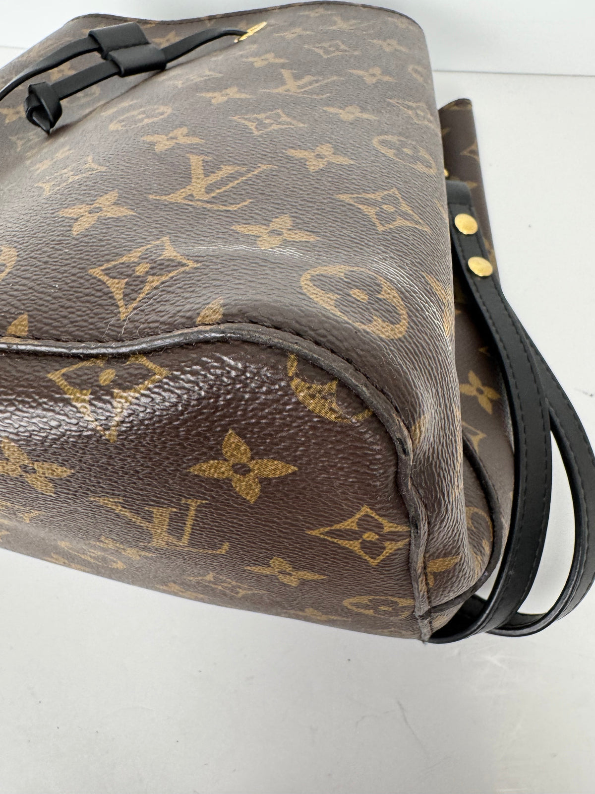 Louis Vuitton NeoNoe MM Bucket Bag in Brown LV Monogram Coated Canvas 2017 YF-2