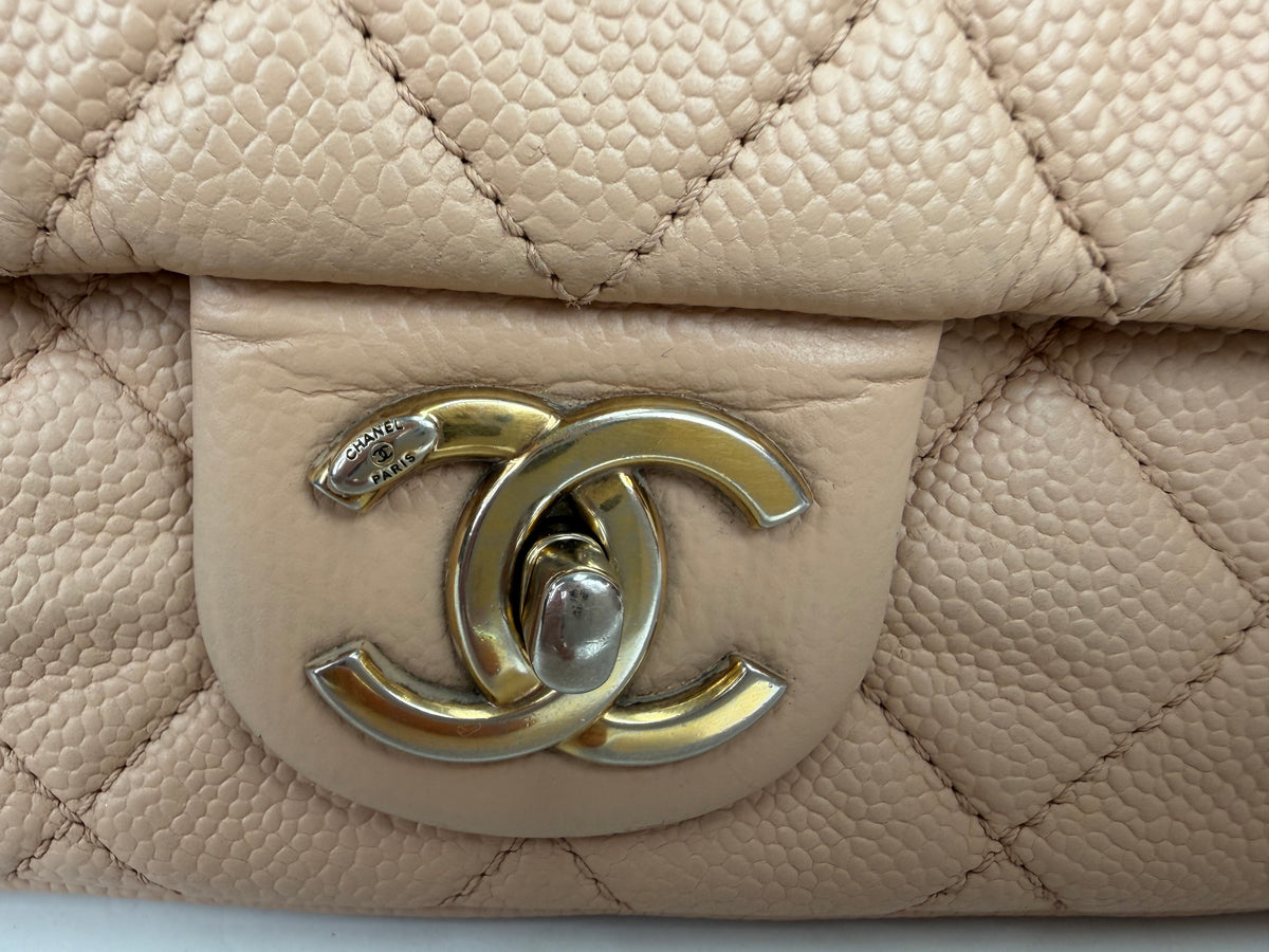 Chanel Trapezio Flap Bag in Quilted Beige Leather 2012-2013 YF1