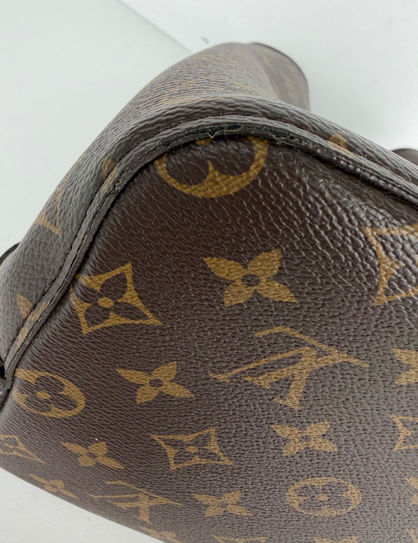 Louis Vuitton NeoNoe Bag MM in Brown LV Monogram Coated Canvas NFC B-6