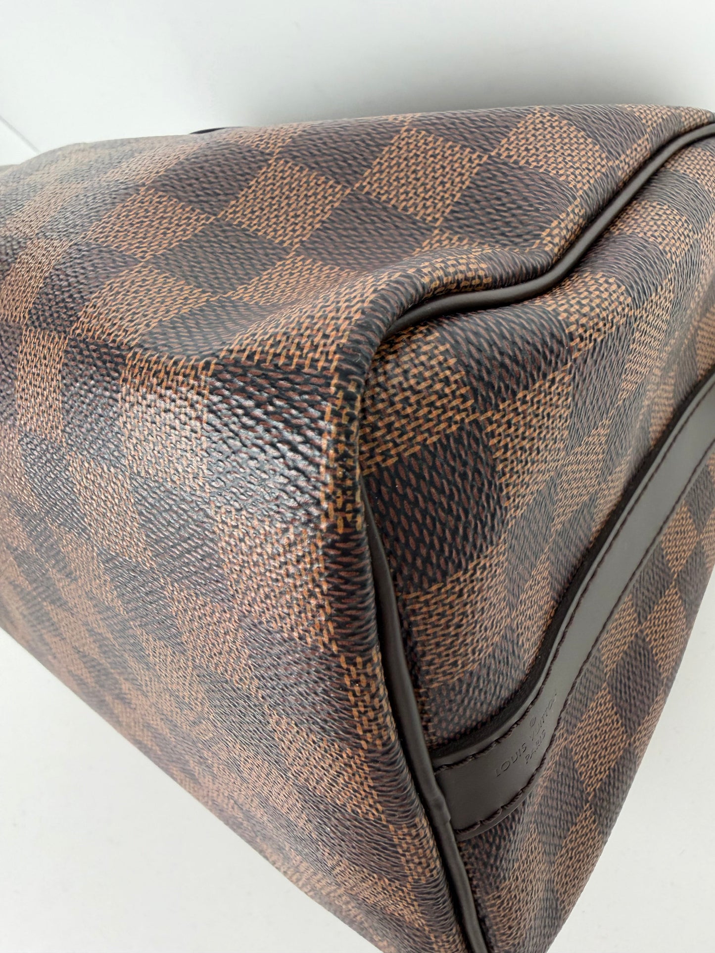 Louis Vuitton Speedy Bandouliere 25 Bag in Damier Ebene Coated Canvas NFC YD-5