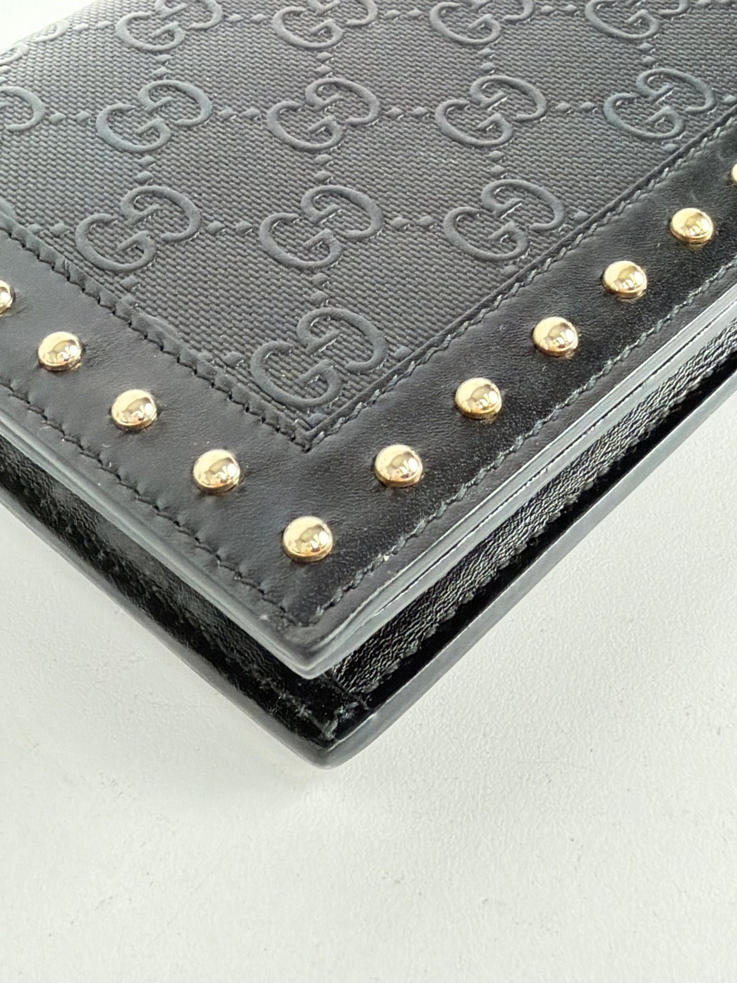 Gucci Crossbody Bag in Black GG Supreme Coated Canvas Y-E6