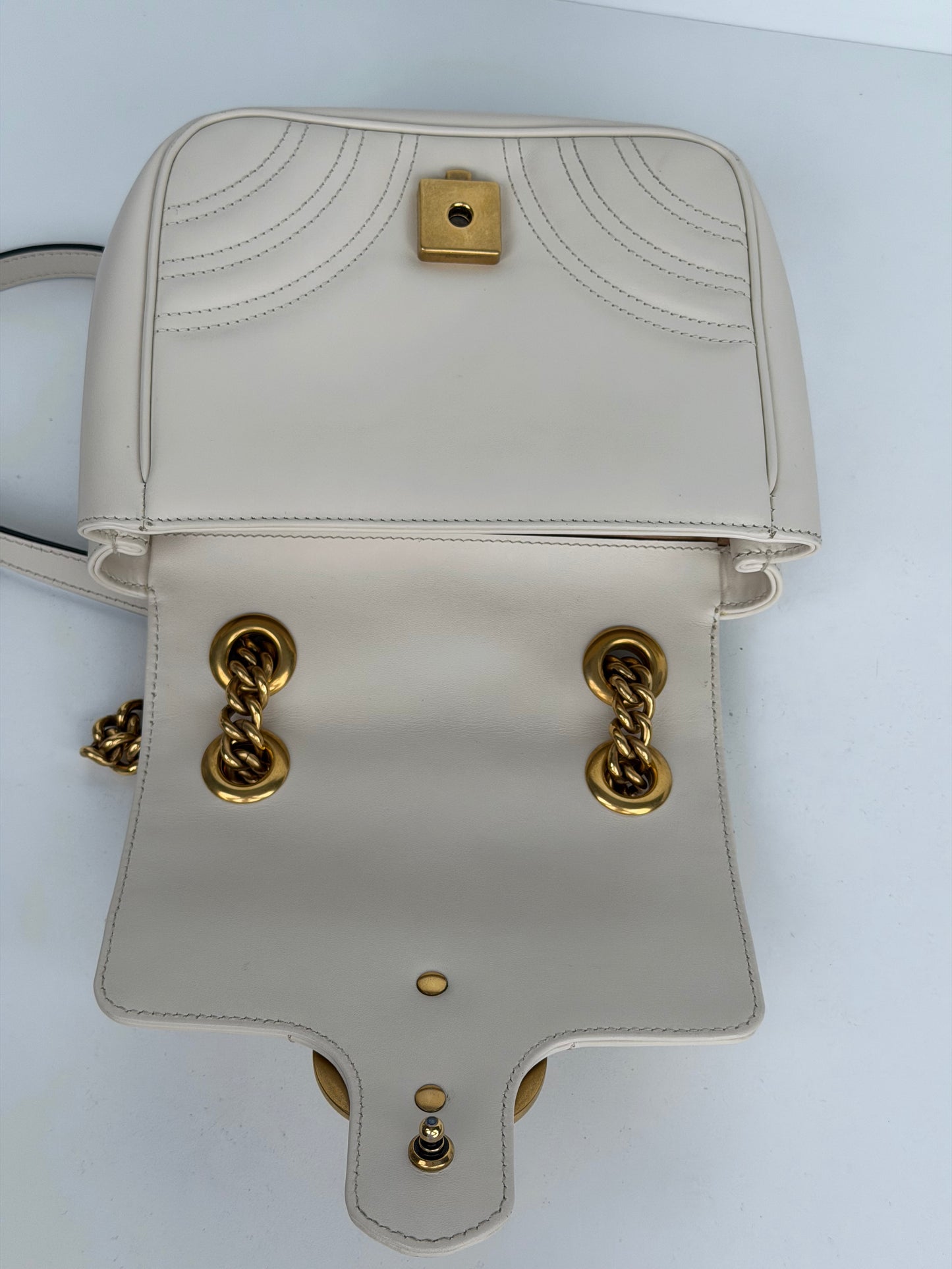 White Gucci GG Marmont Matelassé Small Shoulder Bag L5
