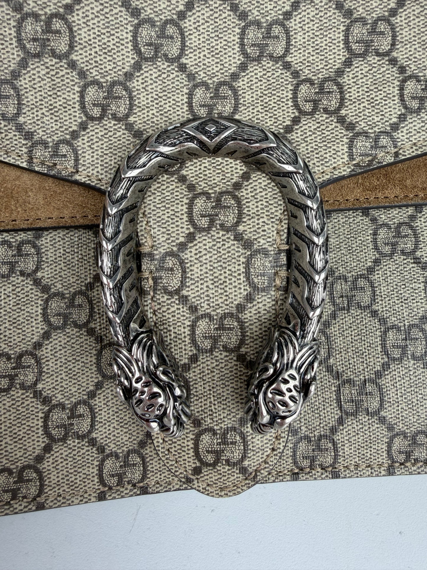 Gucci Dionysus Shoulder Bag Medium in Brown GG Supreme Coated Canvas YS-09