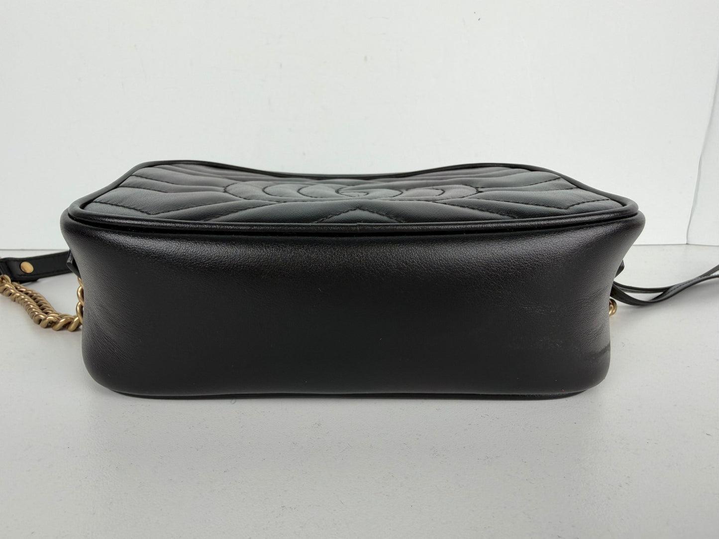Gucci GG Marmont Mini Camera Bag in Black Chevron-Quilted Calfskin Leather S-17