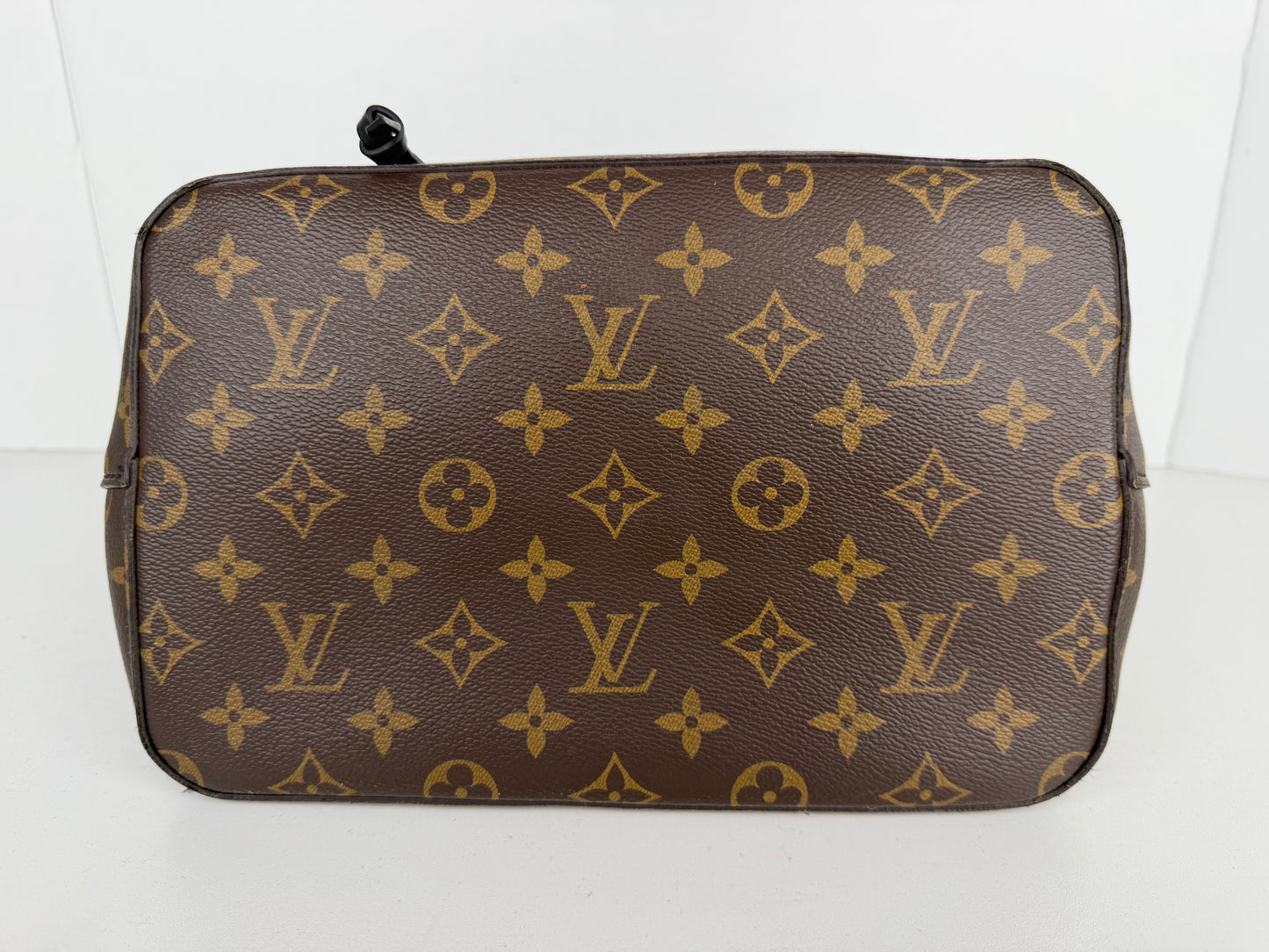 Louis Vuitton NeoNoe Bag MM in Brown LV Monogram Coated Canvas NFC B-6