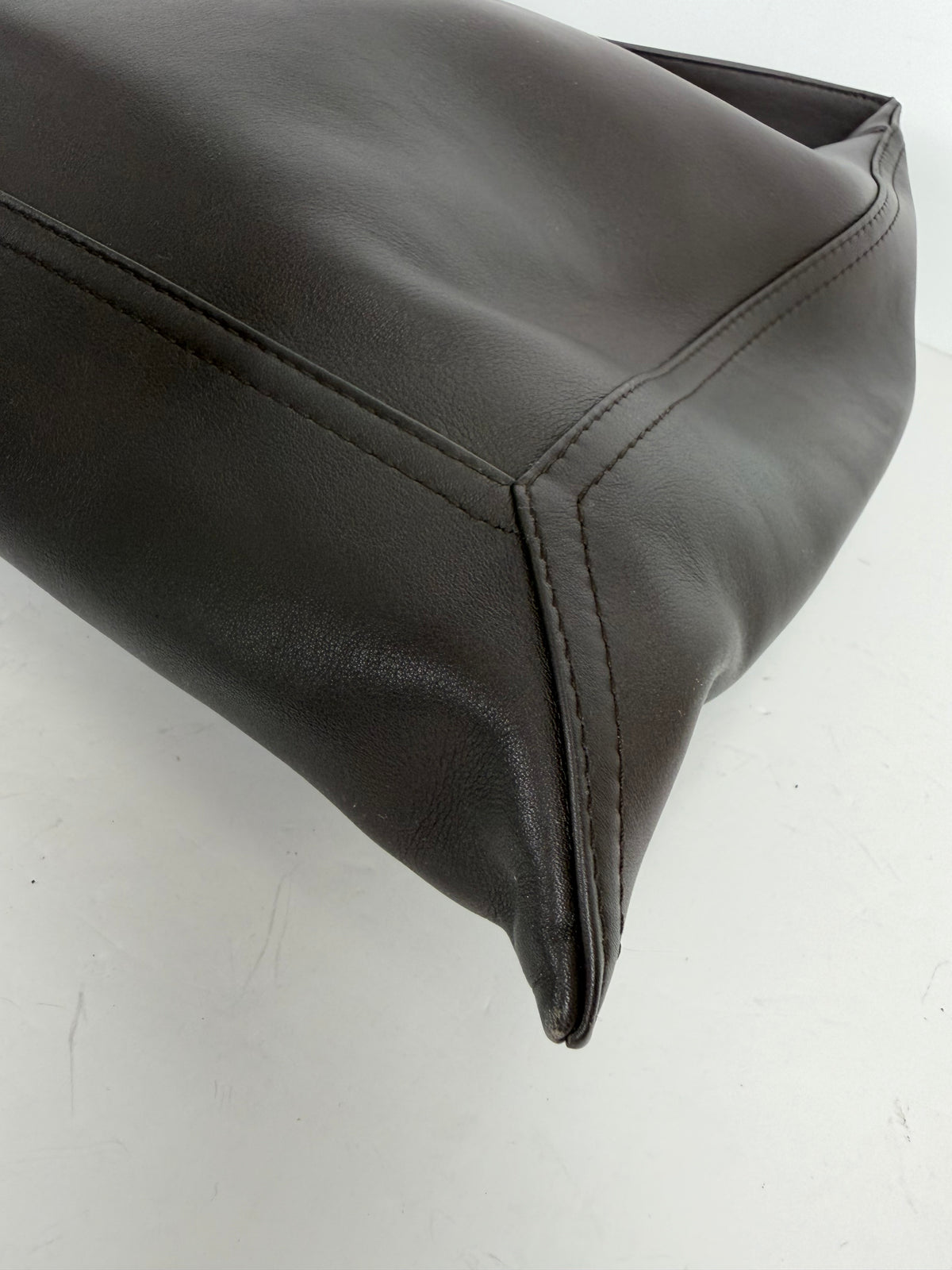 Bottega Veneta Large Hop Bag in Dark Brown Calfskin Leather YF1
