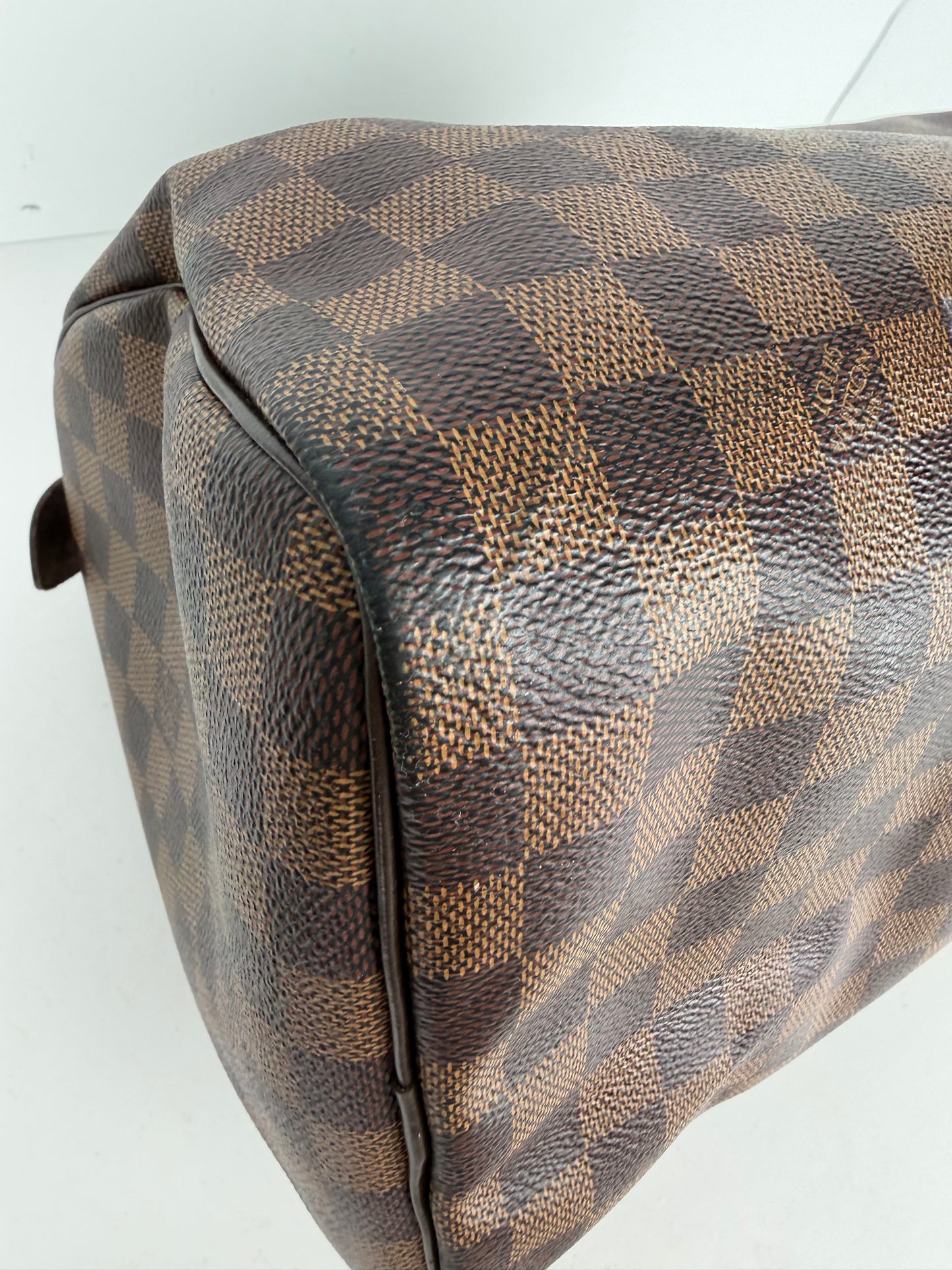 Louis Vuitton Speedy Handbag 30 in Damier Ebene Coated Canvas 2018 YS-14