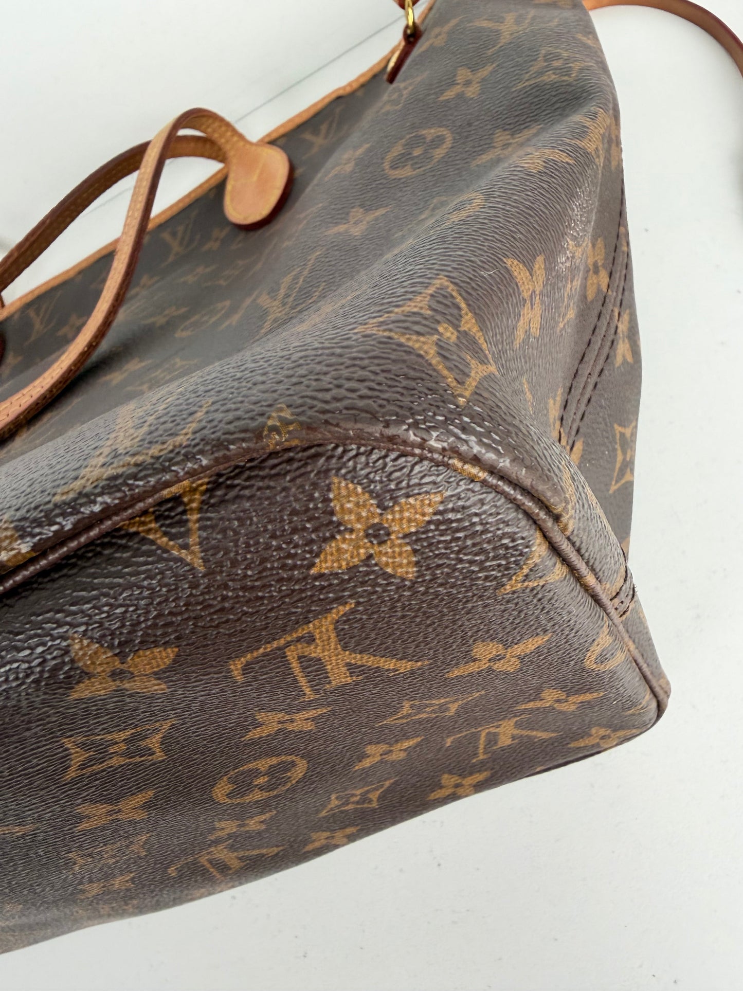 Louis Vuitton Neverfull Tote Bag MM in Brown LV Monogram Coated Canvas 2021 YS