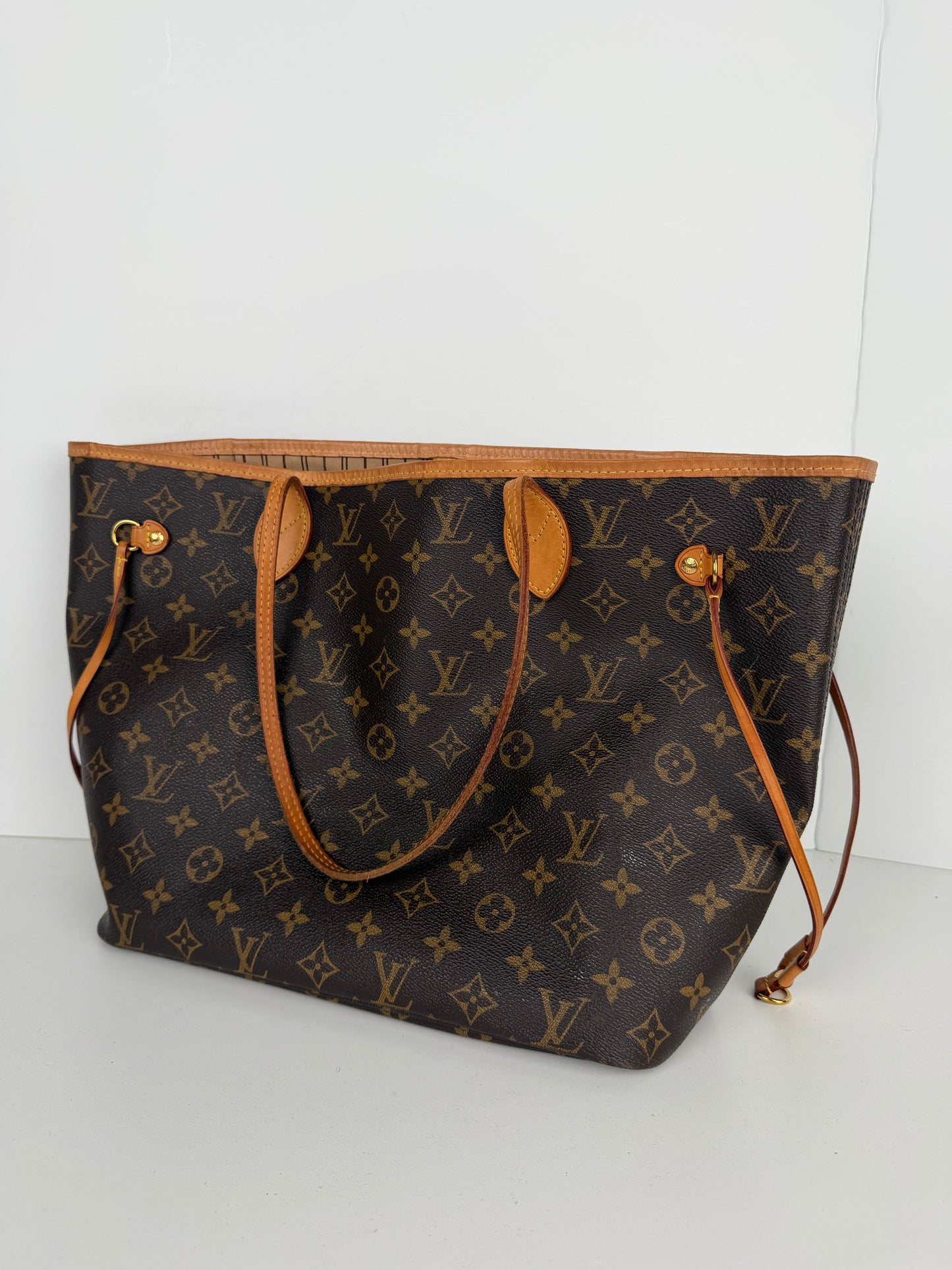 Louis Vuitton Monogram Neverfull Tote Bag MM in Brown LV Monogram Coated Canvas 2019 YS