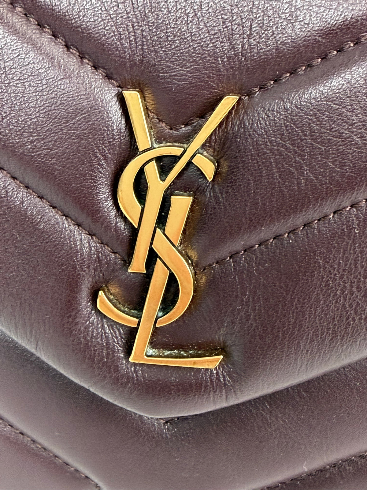 Saint Laurent Loulou Crossbody Bag in Burgundy Leather YS04