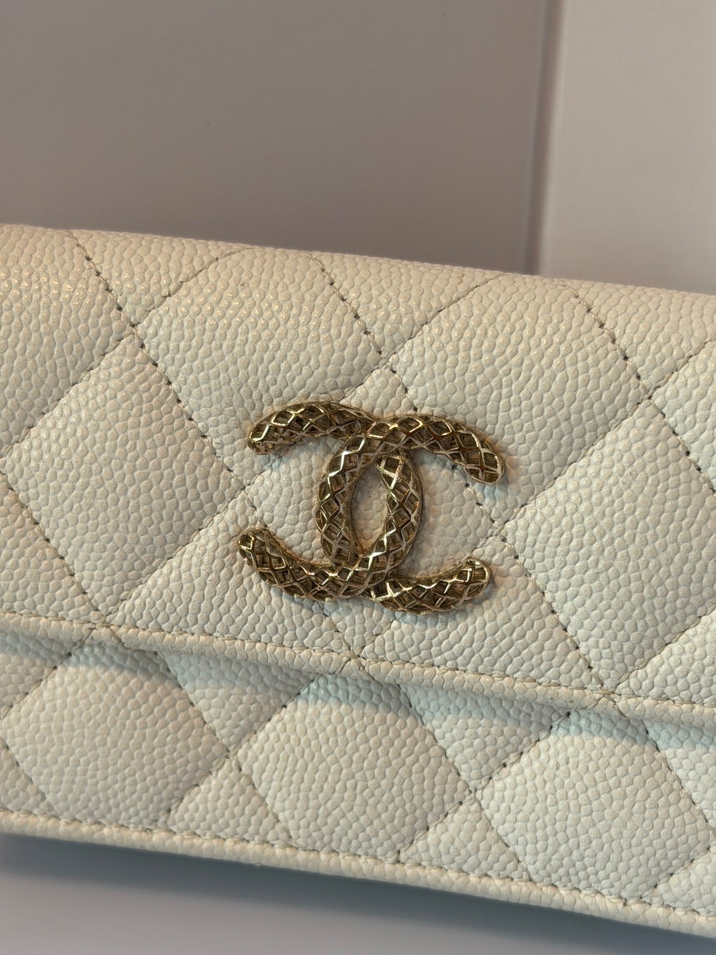 Chanel Small Wallet Trifold White Caviar Leather K3