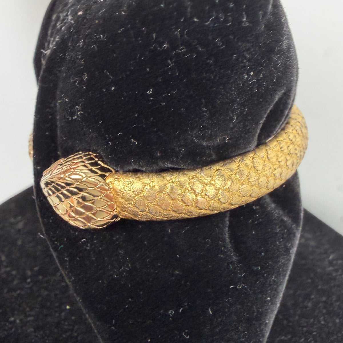 Bvlgari Serpenti Forever Leather Bracelet in Metallic Gold K1