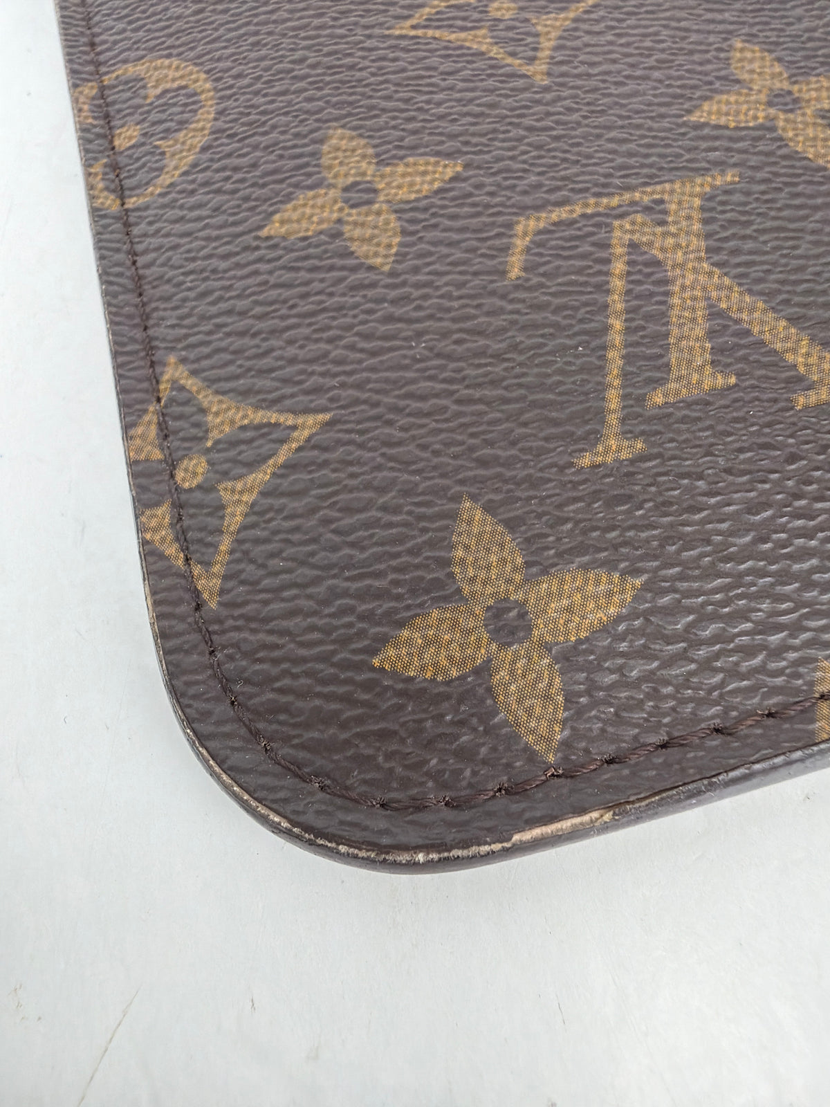 Louis Vuitton Neverfull Pochette Wristlet in Brown LV Monogram Coated Canvas YS12