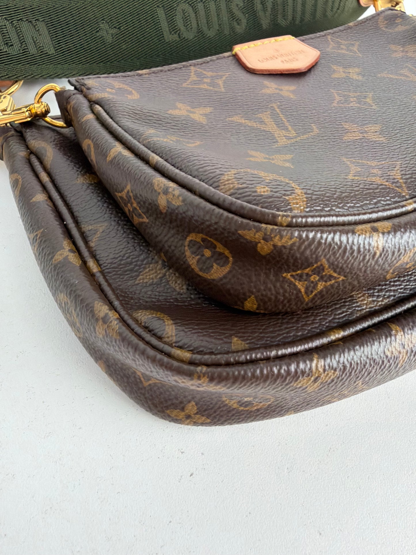 Louis Vuitton Multi Pochette Accessoires Bag in Brown LV Monogram Canvas 2020 YS-09