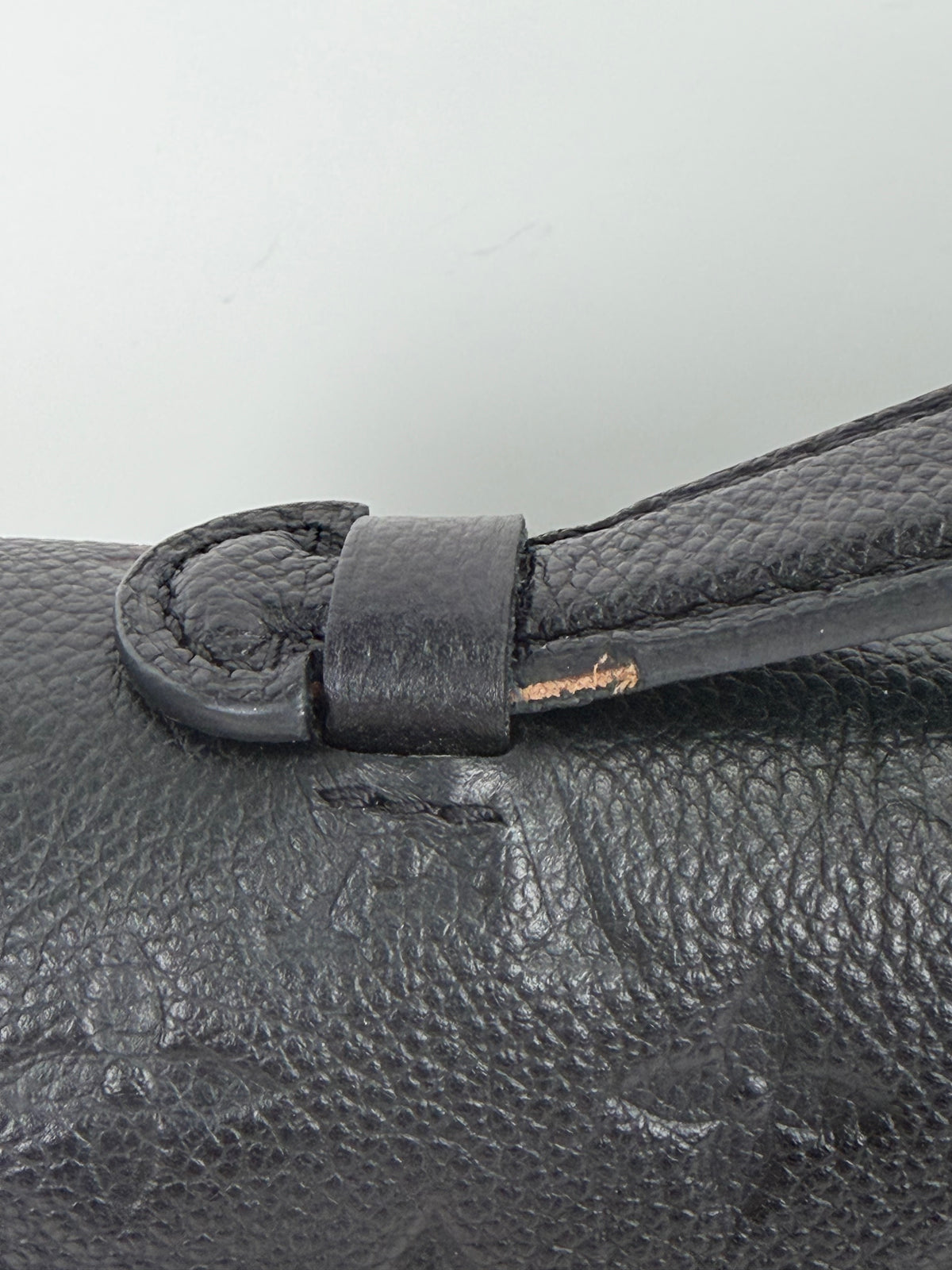 Louis Vuitton Pochette Metis Bag in Black Monogram Empreinte Leather NFC YE-5