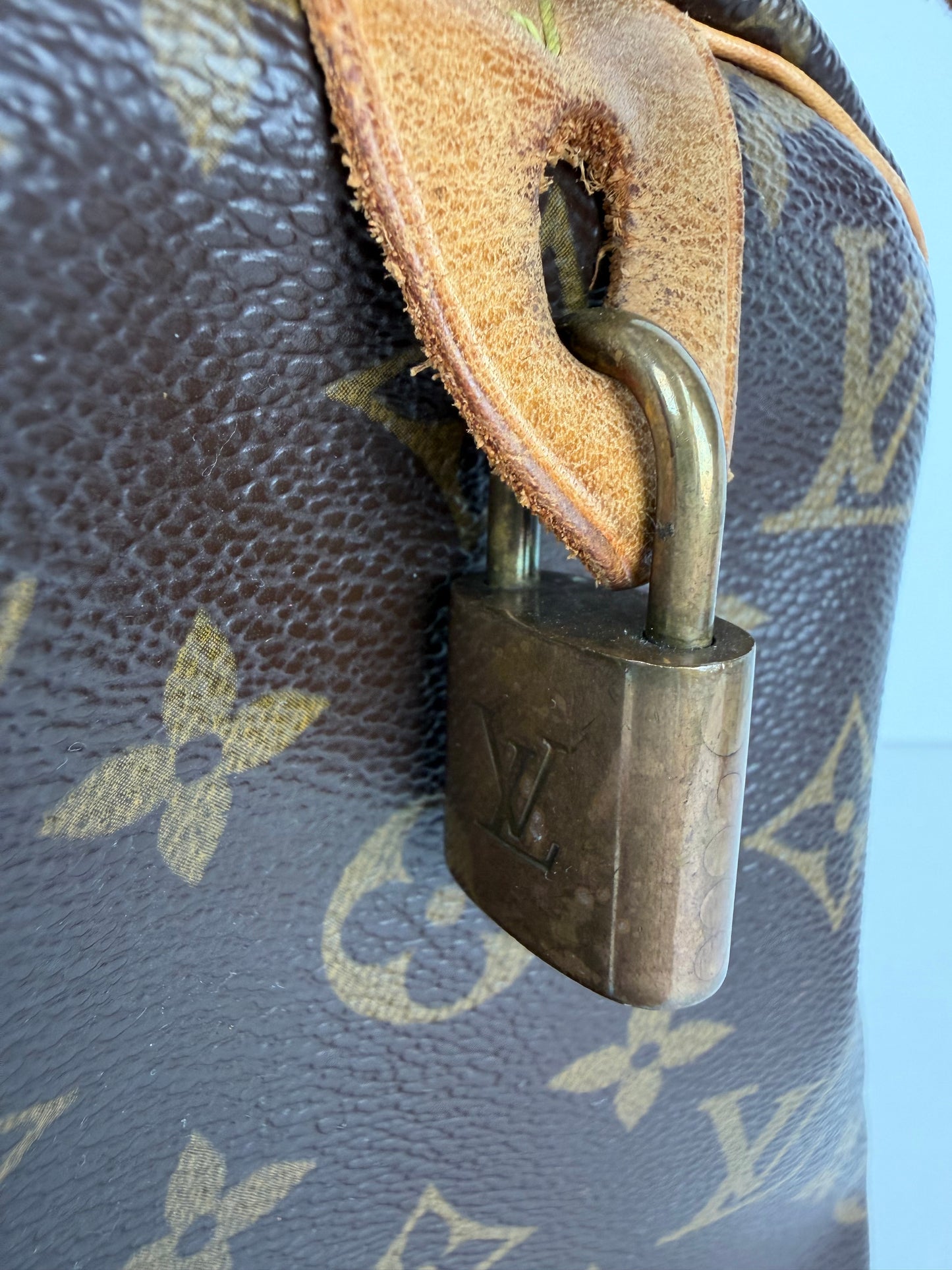 Louis Vuitton Speedy 30 Handbag Vintage in LV Monogram Coated Canvas 2006 YS