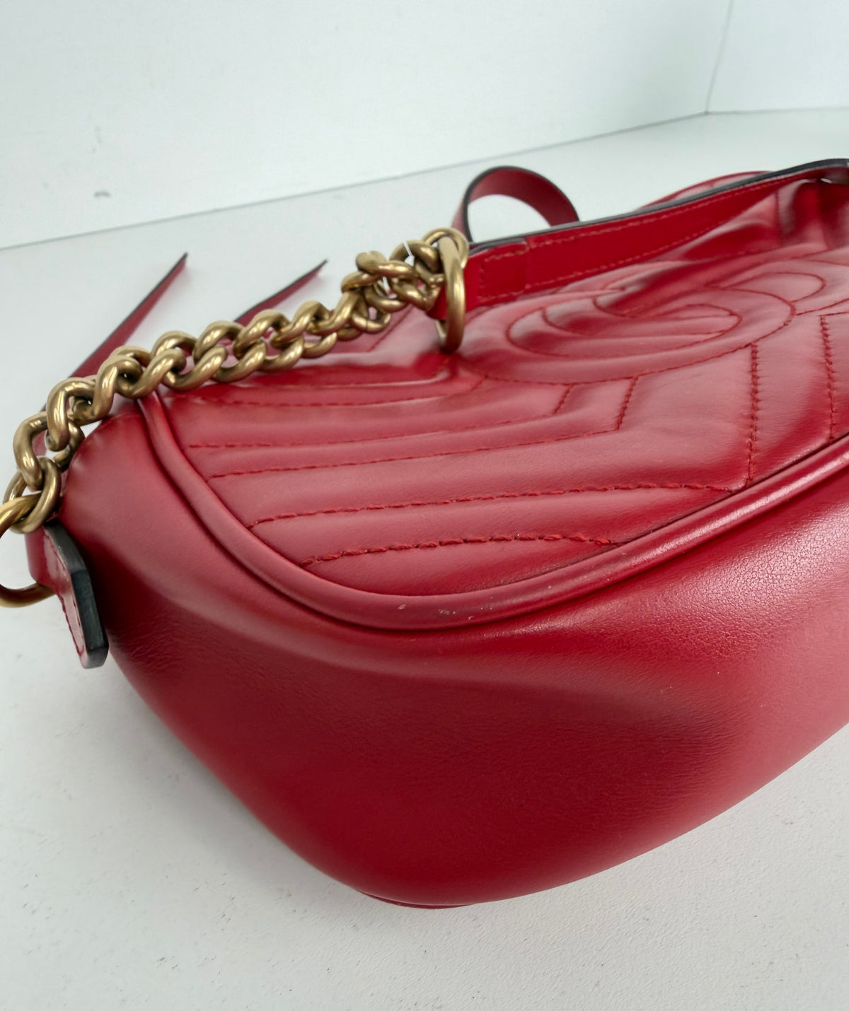 Gucci GG Marmont Small Shoulder Bag in Red Matelasse Leather YS22
