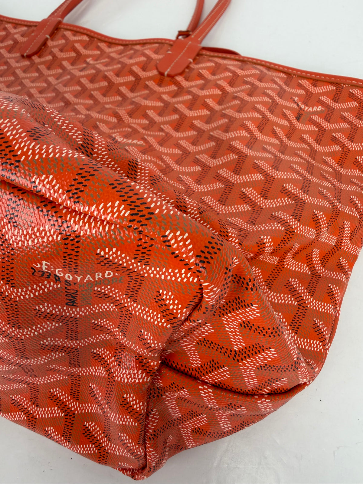 Goyard Goyardine St. Louis PM Goyard Tote in Orange Coated Canvas YD7