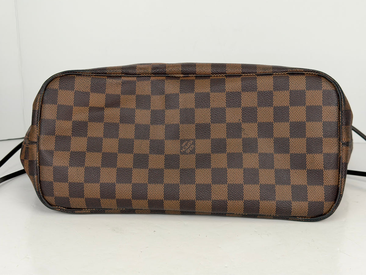Louis Vuitton Neverfull MM Tote Bag in Damier Ebene Coated Canvas 2015 YS