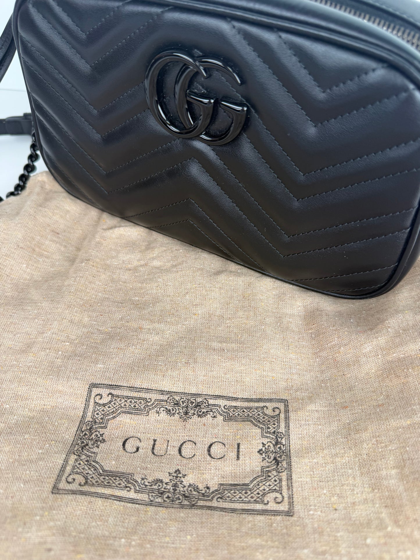 Gucci GG Marmont Small Camera Bag in Black Quilted Leather S-19