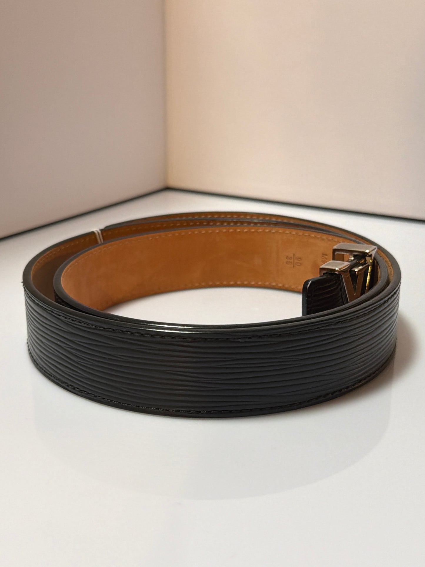 Louis Vuitton 2011 LV Initiales Epi Leather 30mm Belt Black 90/36 M9604