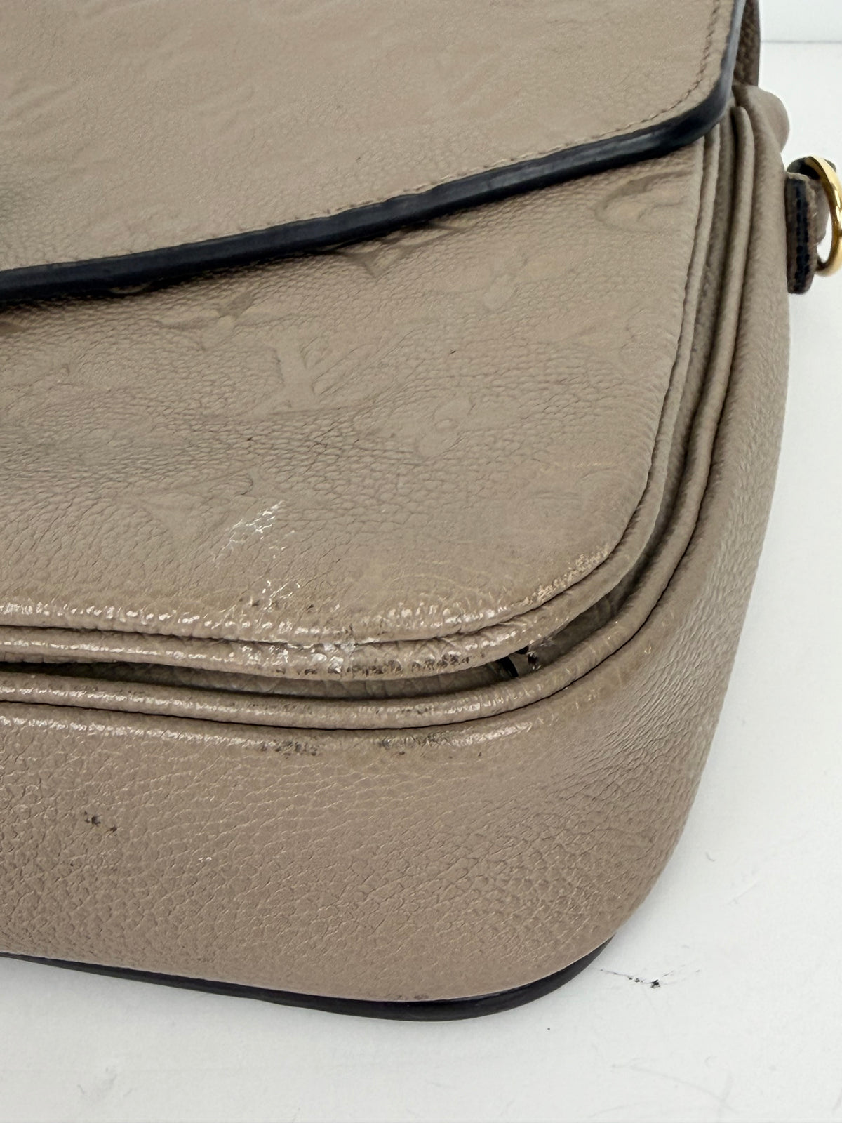 Louis Vuitton Pochette Metis Bag in Beige Monogram Empreinte Leather NFC YE-5