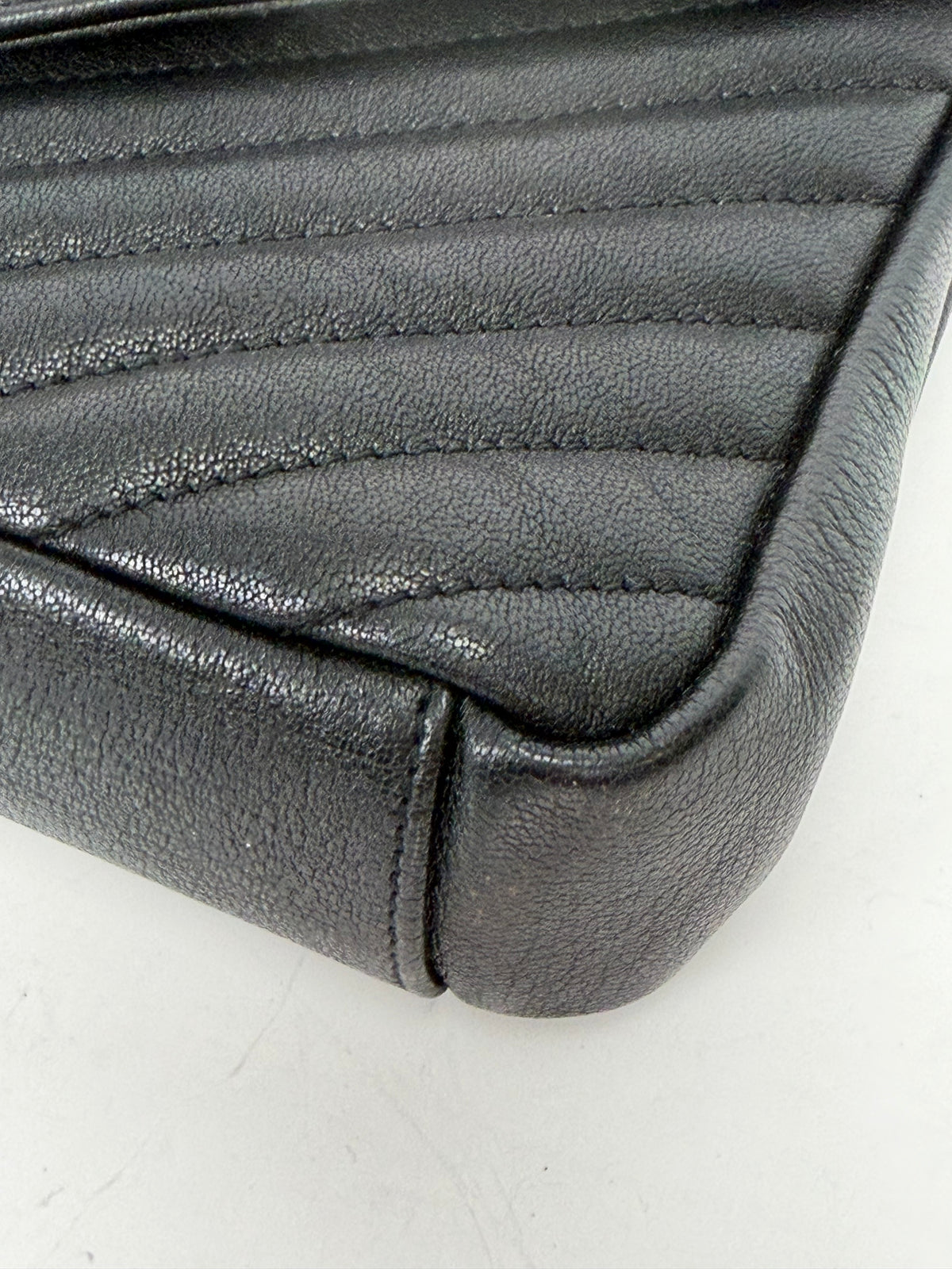 Saint Laurent Medium Envelope Bag in Black Quilted Leather YS-07