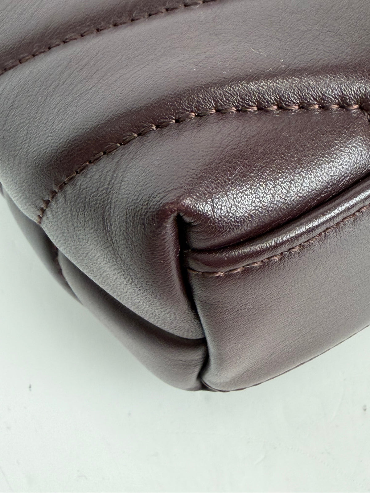 Saint Laurent Loulou Crossbody Bag in Burgundy Leather YS04