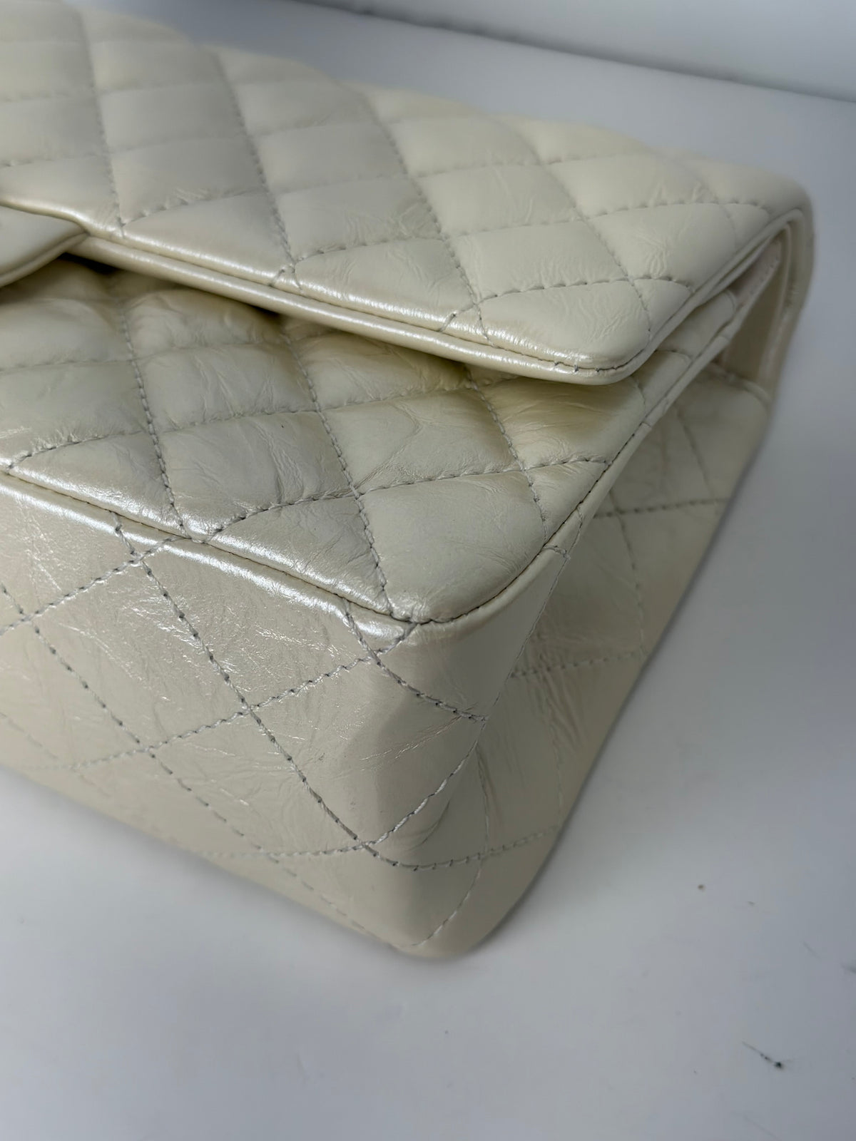 Chanel 2.55 Reissue Double Flap Bag in an Off-White 2018 YF2