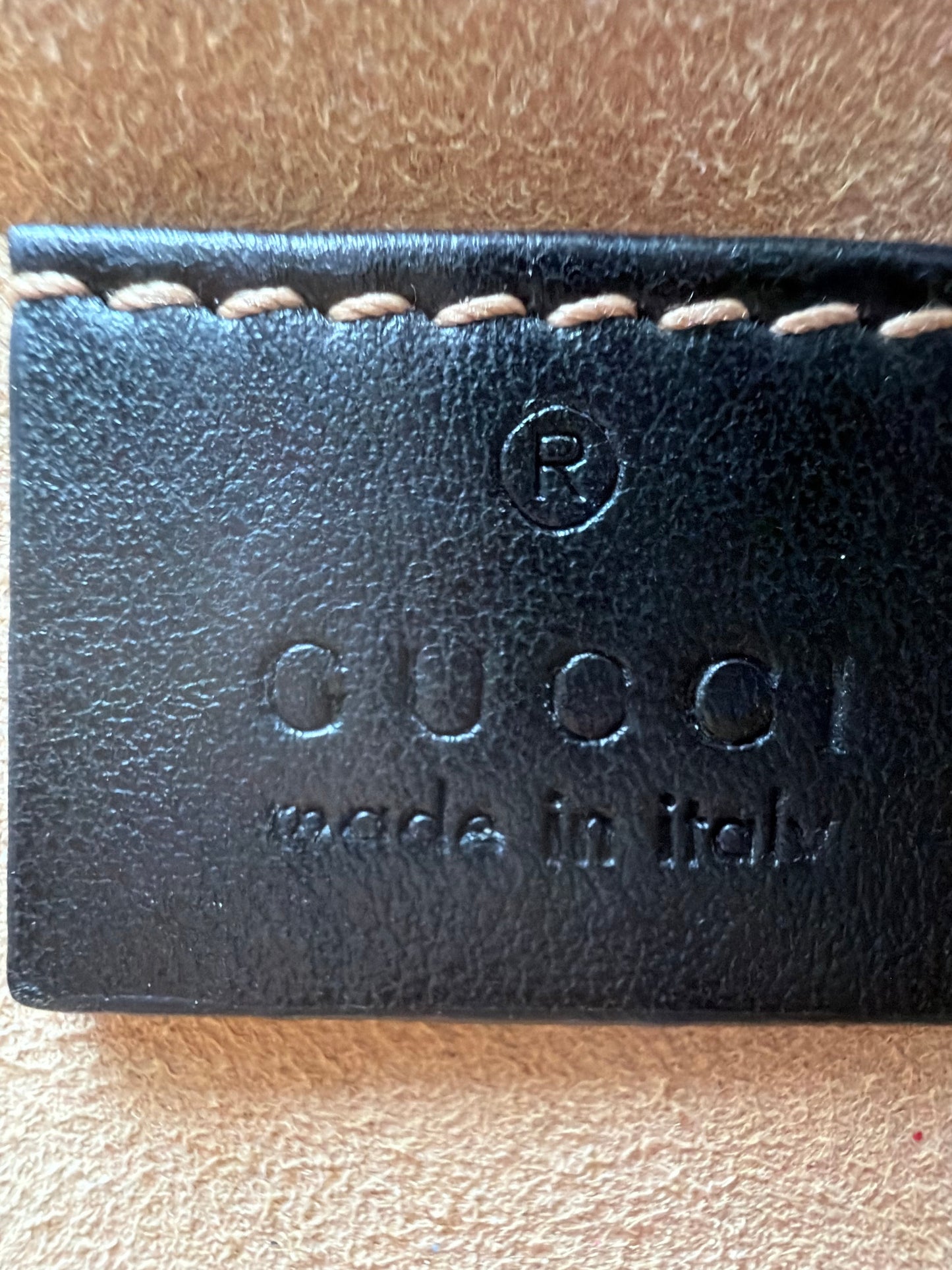 Gucci GG Marmont Mini Shoulder Bag in Black Matelasse Leather Y-06