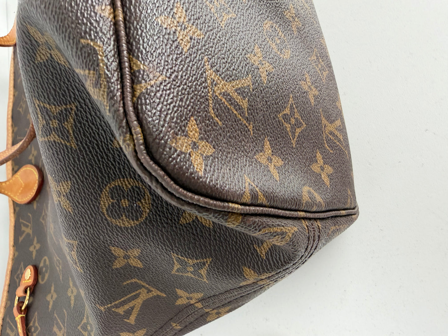 Louis Vuitton Monogram Neverfull Tote Bag MM in Brown LV Monogram Coated Canvas 2019 YS