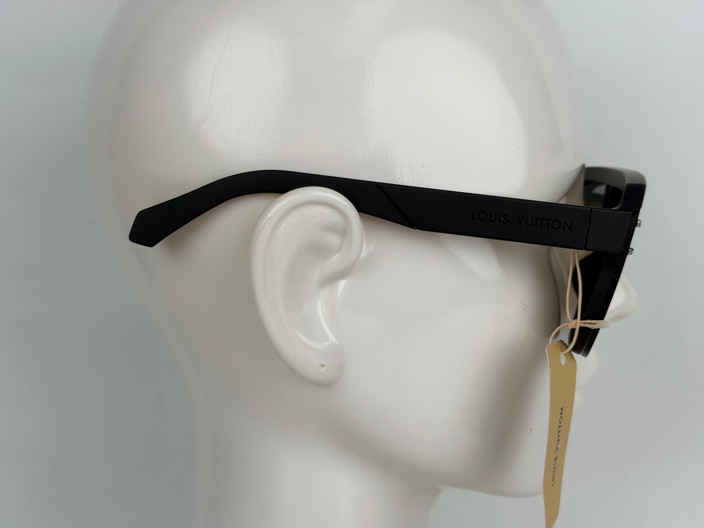 Louis Vuitton LV Waimea Mask Sunglasses in Black Matte Frame with Dark Damier Lenses YK-3