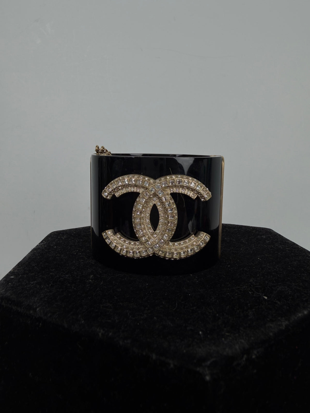 Chanel Resin Hinged Cuff Wide Bracelet in Black & Gold with Strass K-1