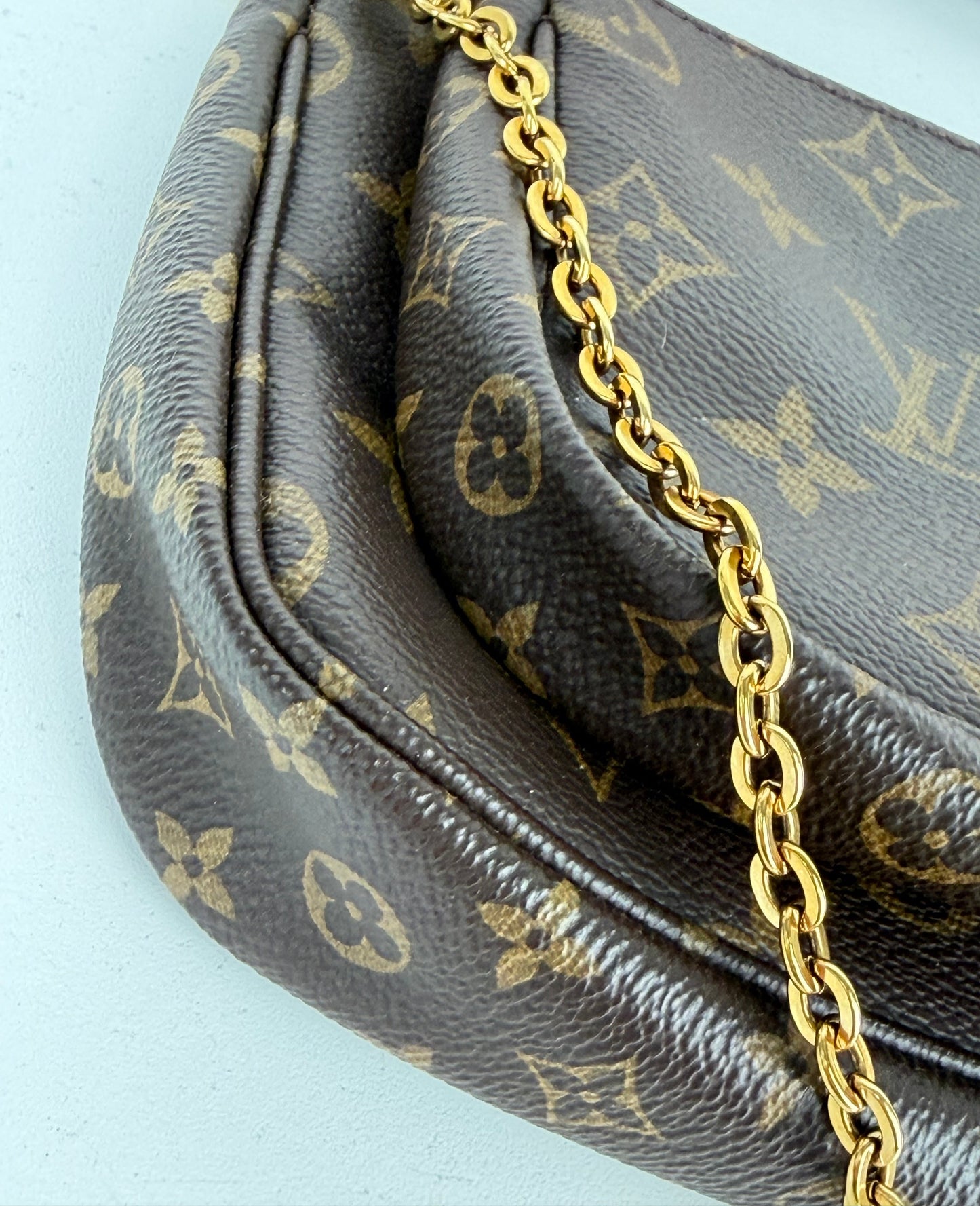 Louis Vuitton Multi Pochette Bag in Pink & Brown LV Monogram Coated Canvas NFC C-9
