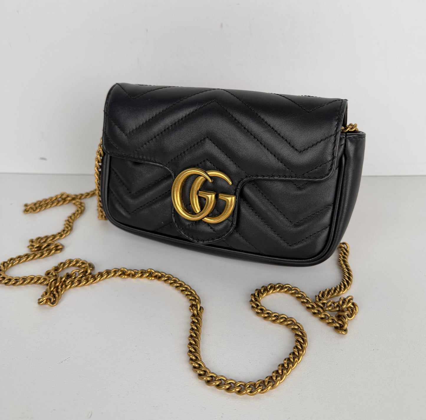 Gucci GG Marmont Matelasse Mini Bag in Black Quilted Leather S-19