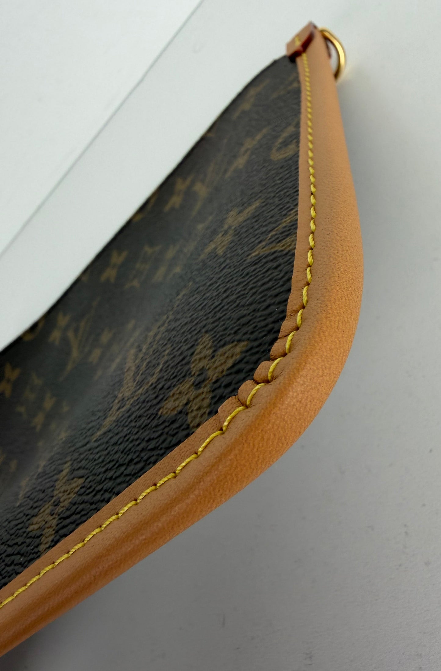Louis Vuitton CarryAll MM Pochette Bag in Brown LV Monogram Coated Canvas YK-1