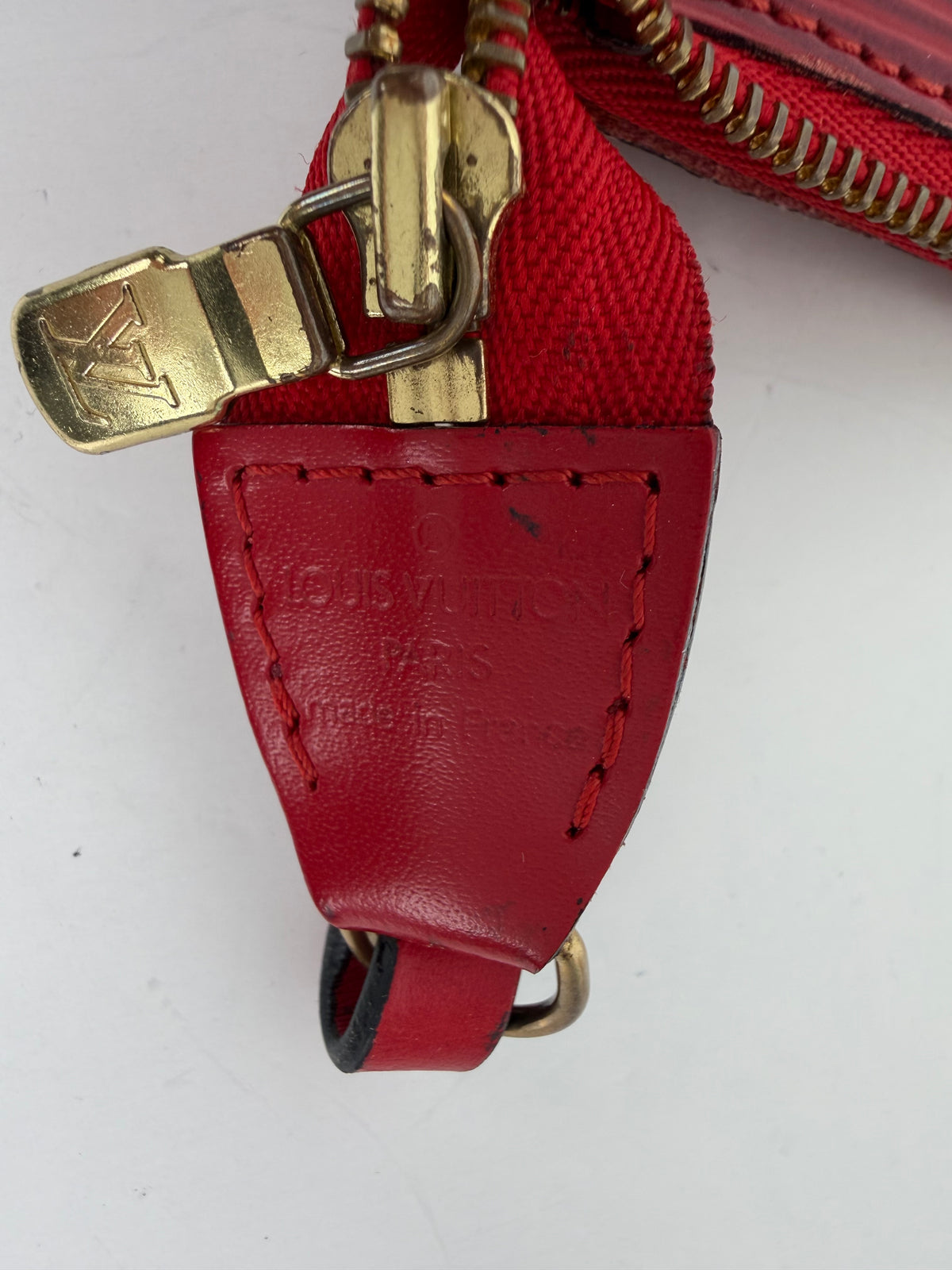 Louis Vuitton Pochette Accessoires bag in Red Epi Leather Vintage Y