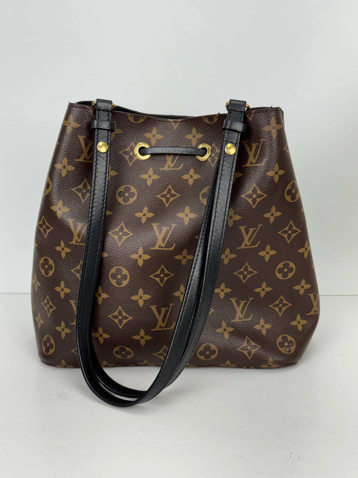 Louis Vuitton NeoNoe MM Bucket Bag in Brown LV Monogram Coated Canvas 2017 YF-2