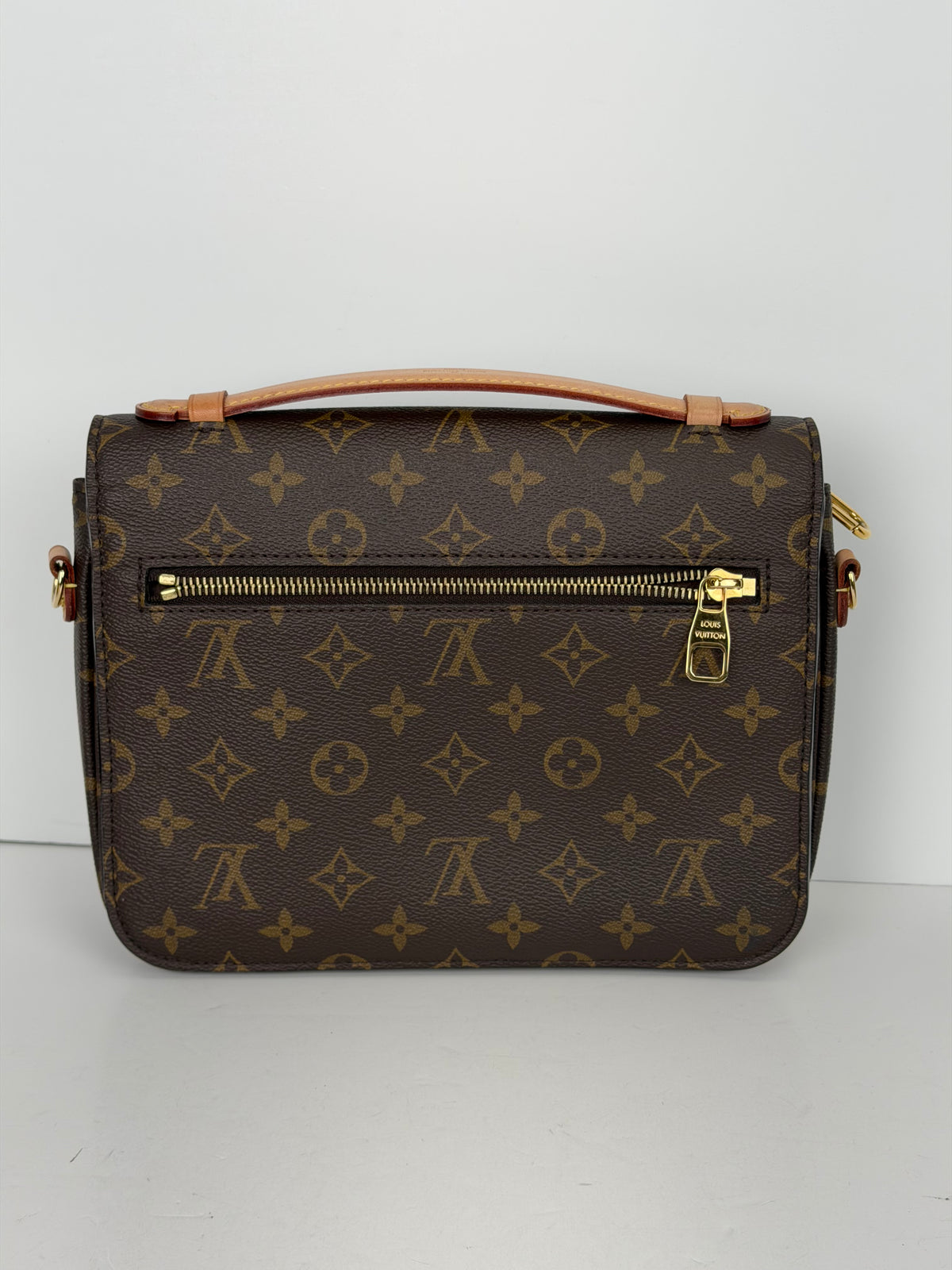 Louis Vuitton Pochette Metis Bag in Brown LV Monogram Coated Canvas NFC YE-5