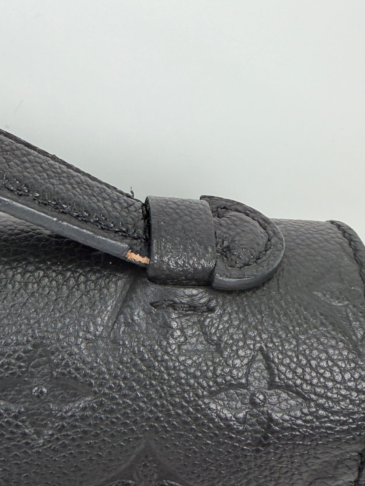 Louis Vuitton Pochette Metis Bag in Black Monogram Empreinte Leather NFC YE-5