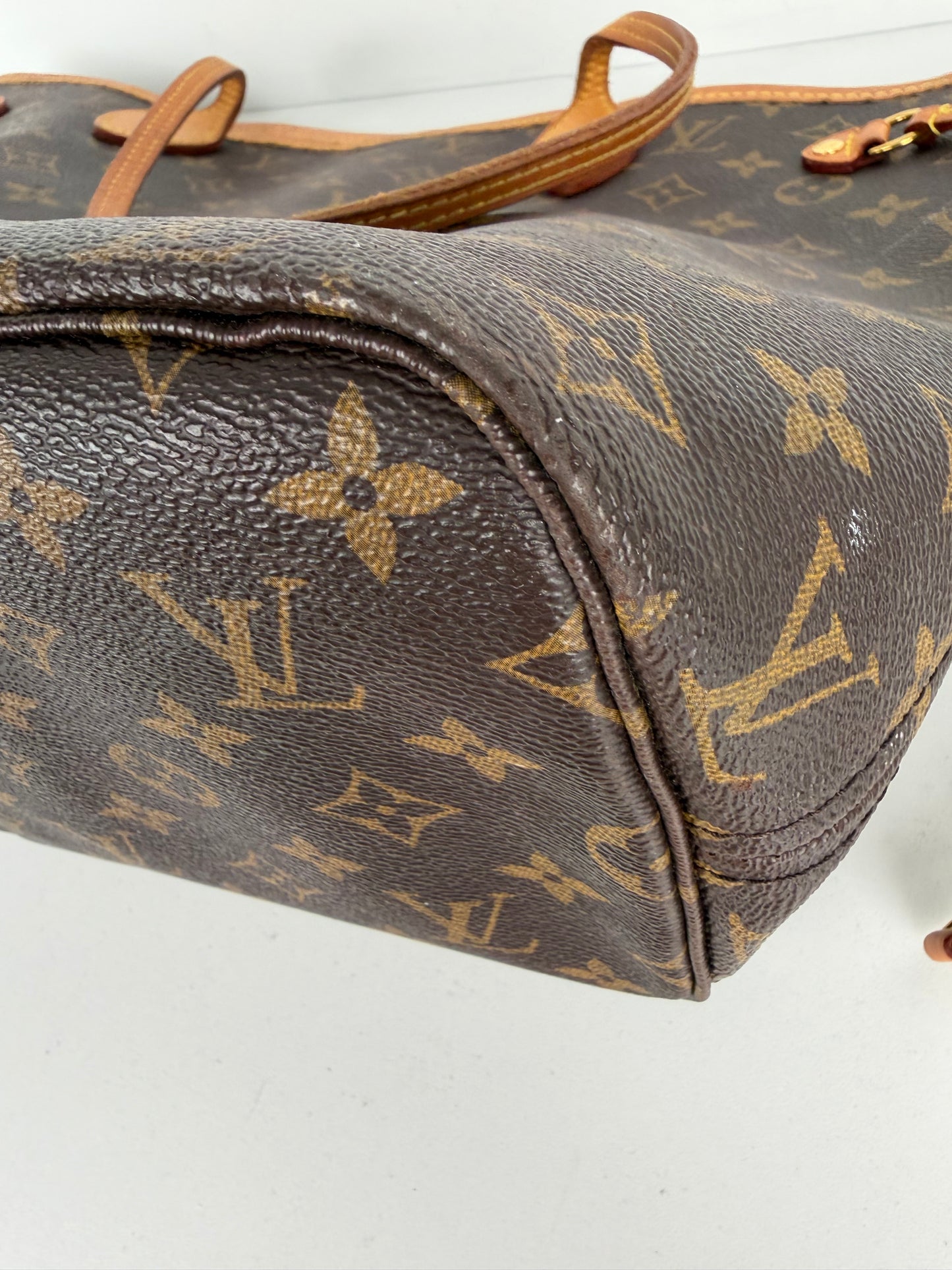 Louis Vuitton Monogram Neverfull Tote Bag MM in Brown LV Monogram Coated Canvas 2019 YS