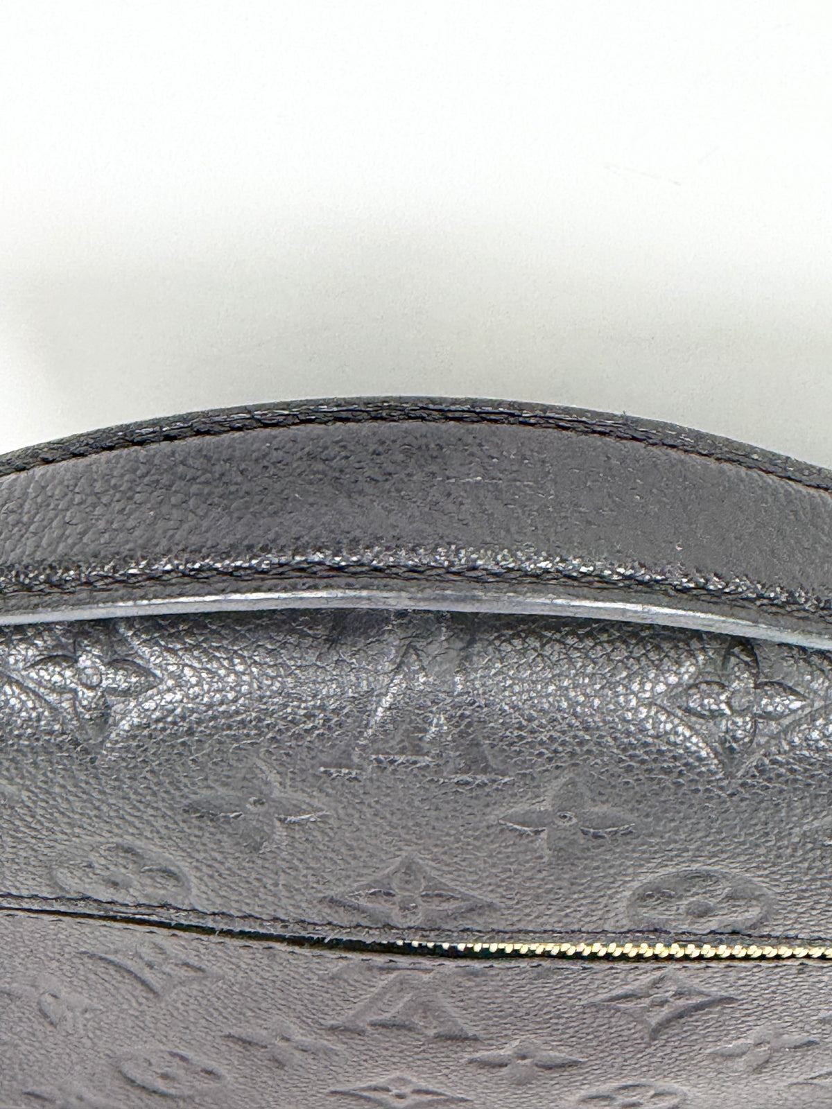 Louis Vuitton Pochette Metis Bag in Black Monogram Empreinte Leather NFC YE-5
