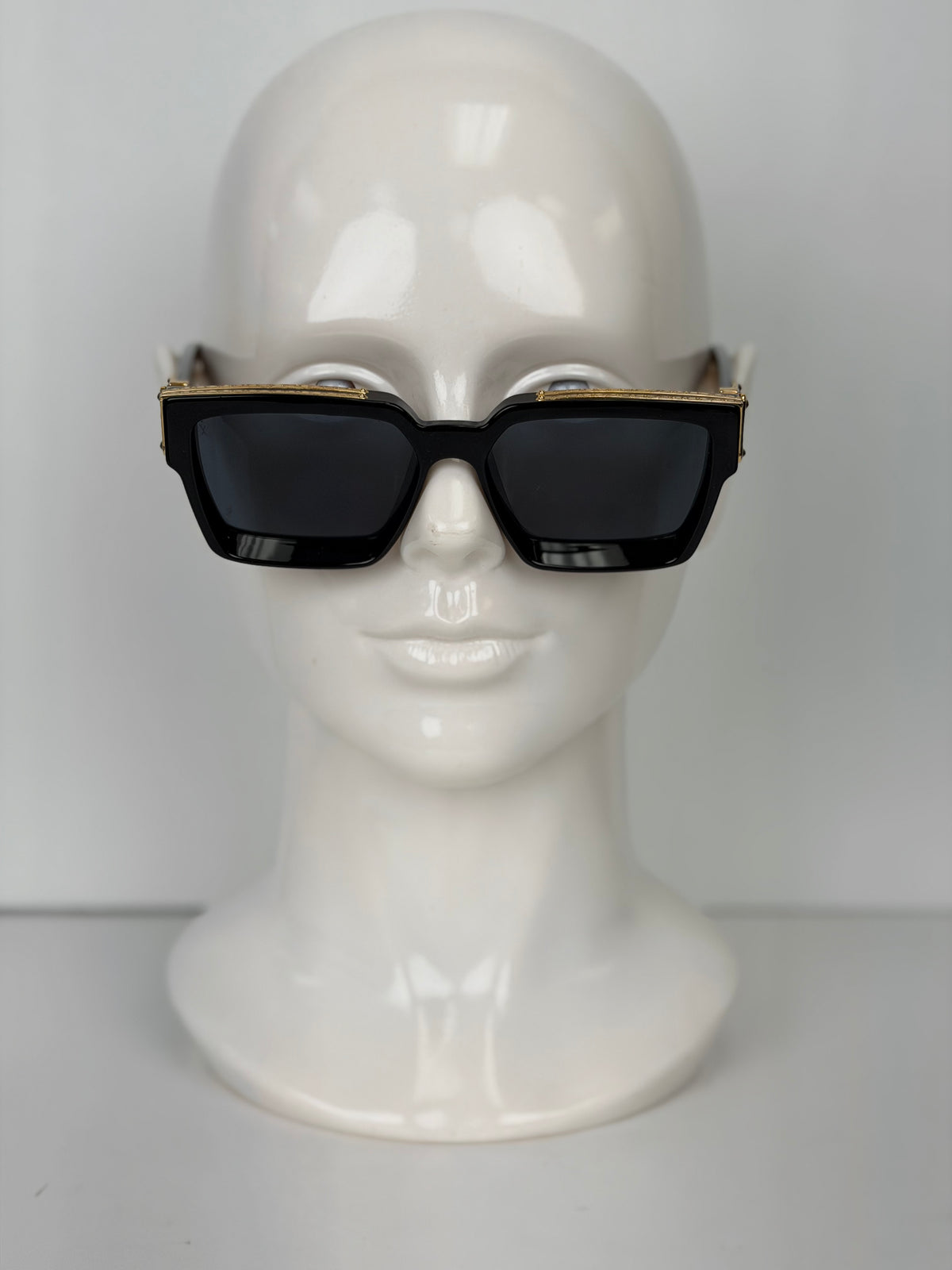 Louis Vuitton 1.1 Millionaires Sunglasses in Black Frame with Dark Blue Lenses YK-1