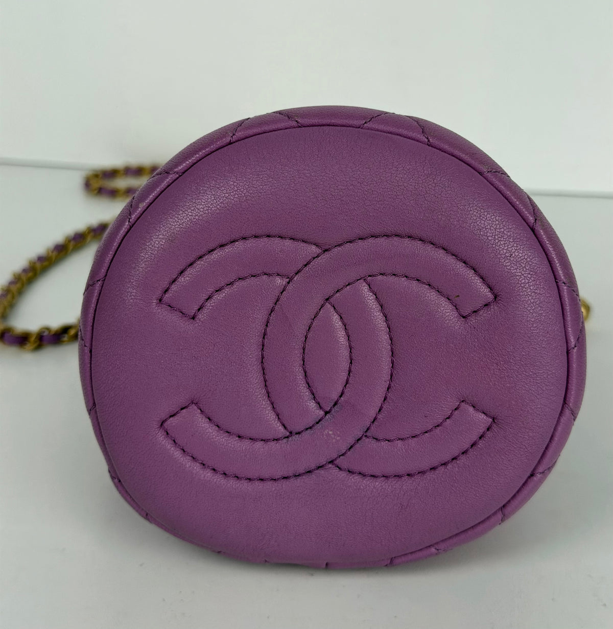 Chanel Pearl Crush Bucket Small Bag in Purple Quilted Leather Drawstring 2022 D-4