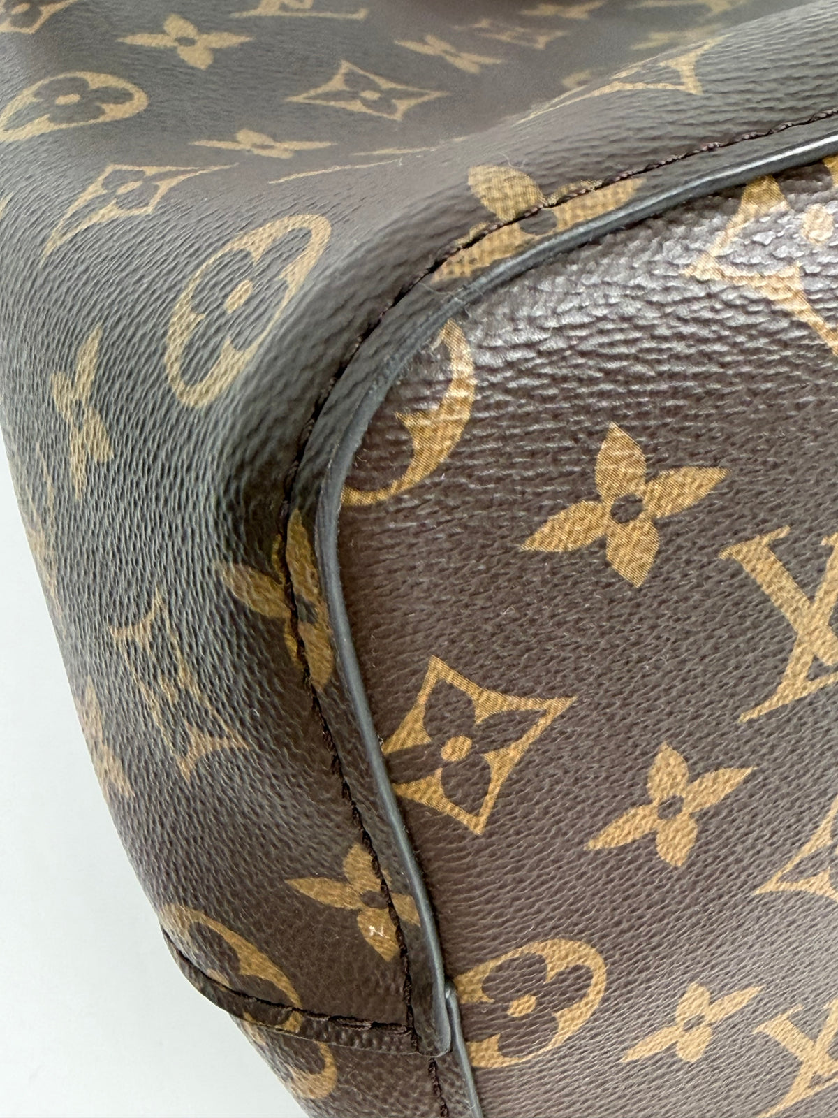 Louis Vuitton NeoNoe MM Bag in Rose Poudre & Brown LV Monogram Canvas NFC YC7